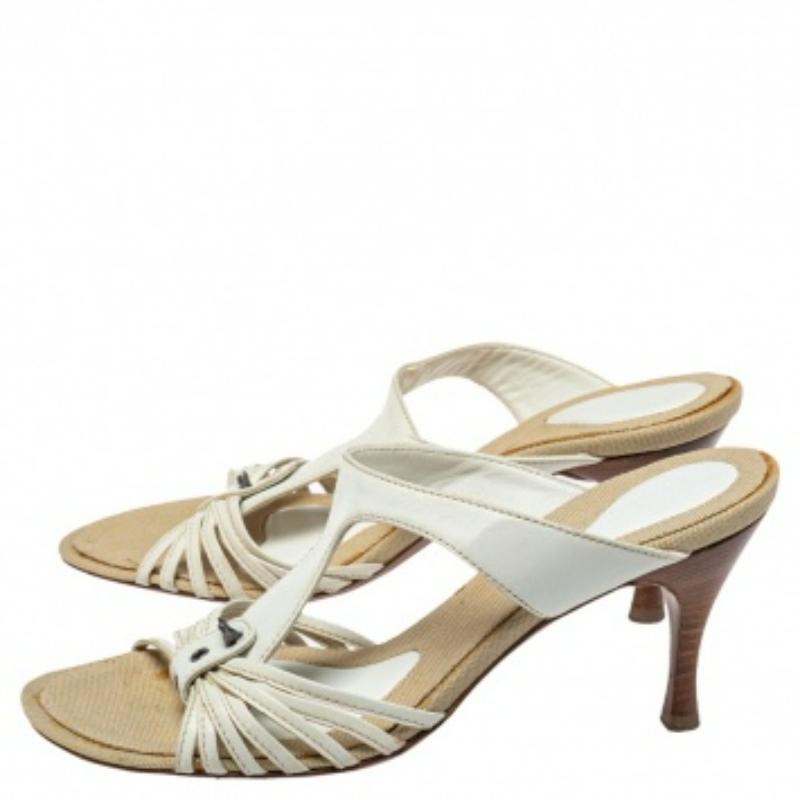 Bottega Veneta White Leather Strappy Sandals Size 36 For Sale 2