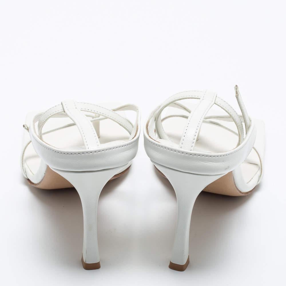 Bottega Veneta White Leather Stretch Strap Sandals Size 39 In Good Condition In Dubai, Al Qouz 2