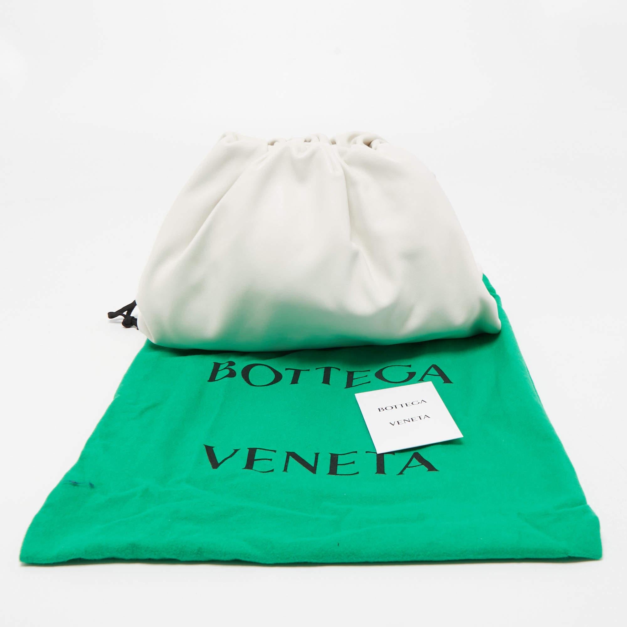 Bottega Veneta White Leather Teen Pouch Clutch For Sale 4