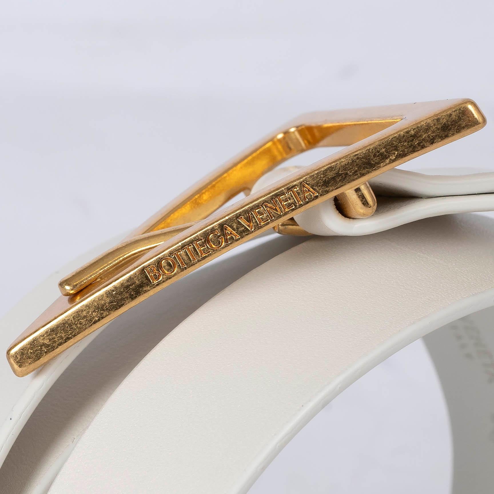 BOTTEGA VENETA weißer TRIANGLE-Gürtel aus Leder TRIANGLE 24MM 80 Damen im Angebot