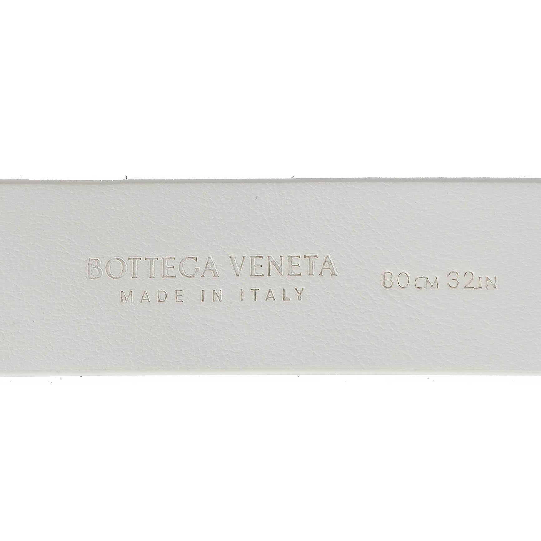 BOTTEGA VENETA weißer TRIANGLE-Gürtel aus Leder TRIANGLE 24MM 80 im Angebot 1