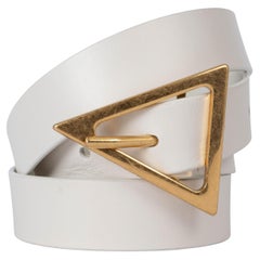 Cinturón BOTTEGA VENETA cuero blanco TRIÁNGULO 24MM 80