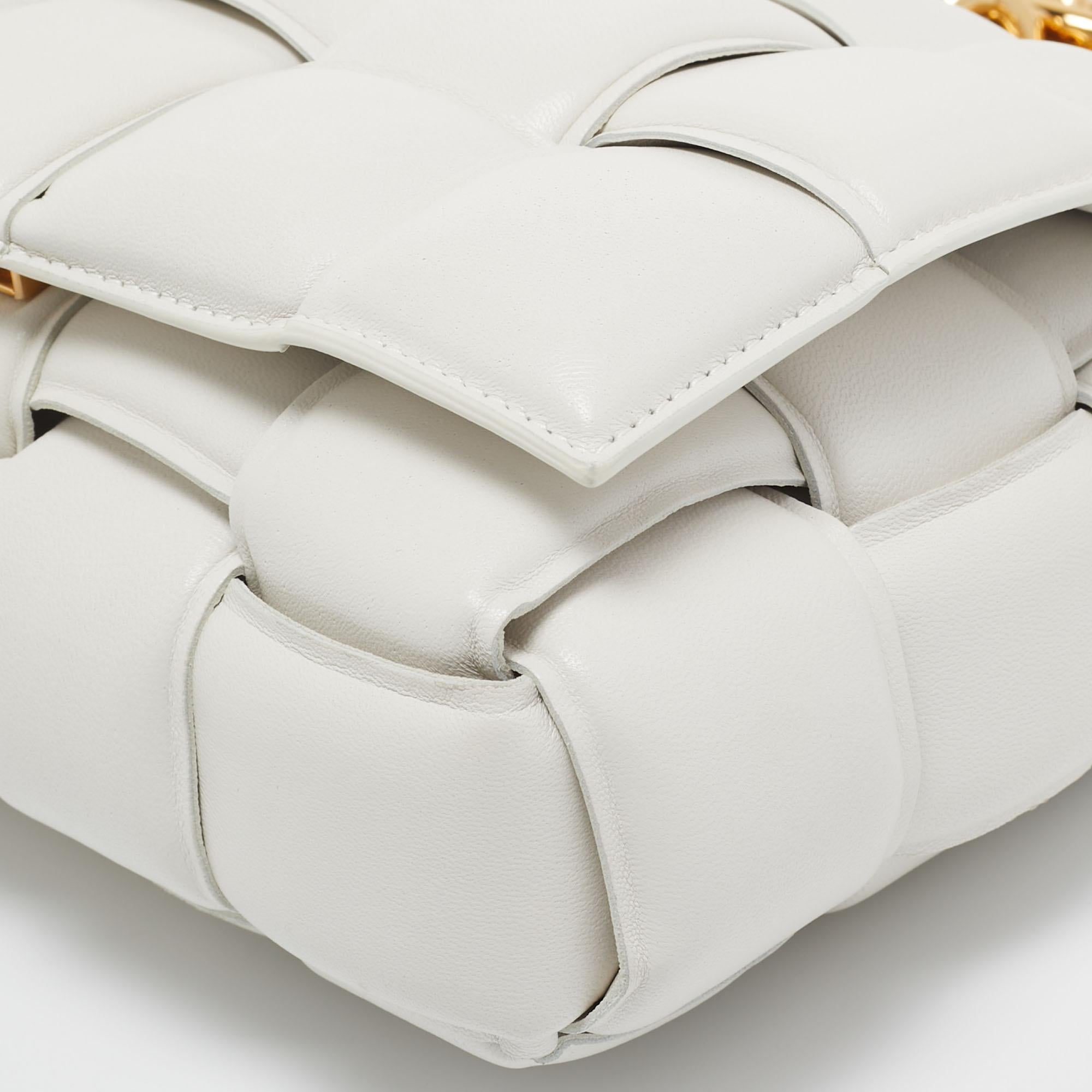Bottega Veneta White Padded Leather Cassette Shoulder Bag For Sale 6