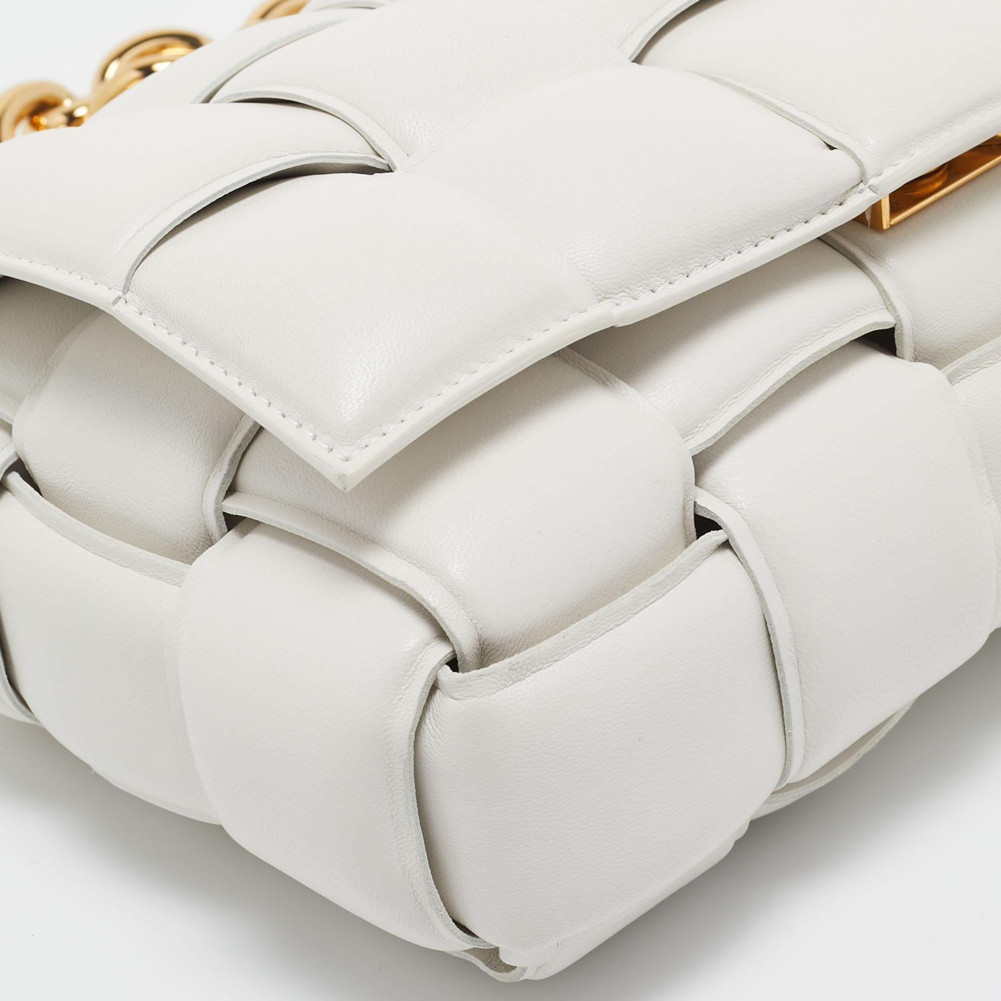 Bottega Veneta White Padded Leather Cassette Shoulder Bag For Sale 7