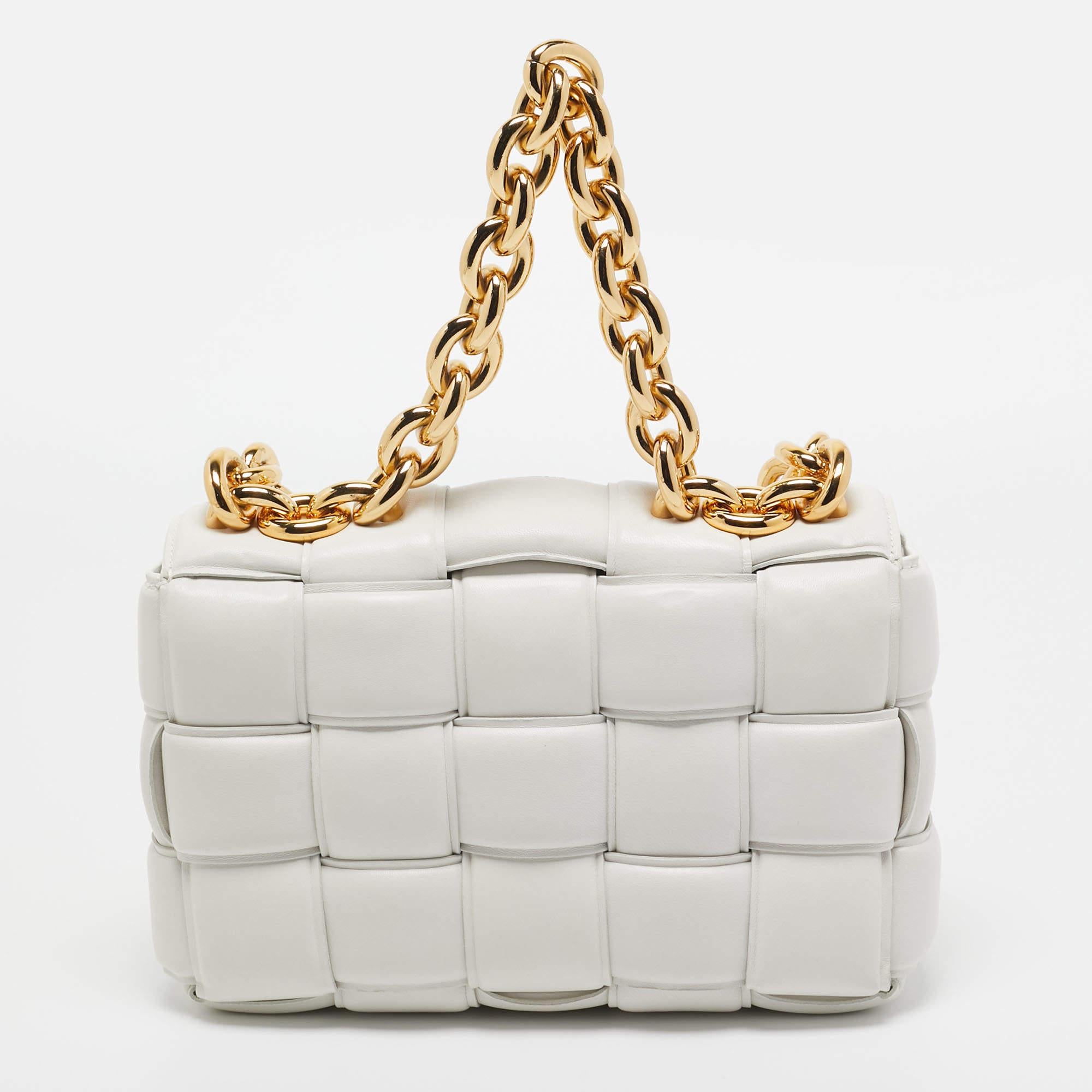 Designer bags are ideal companions for ample occasions! Here we have a fashion-meets-functionality piece crafted with precision. It has been equipped with a well-sized interior that can easily fit all your essentials.

Includes: Original Dustbag,