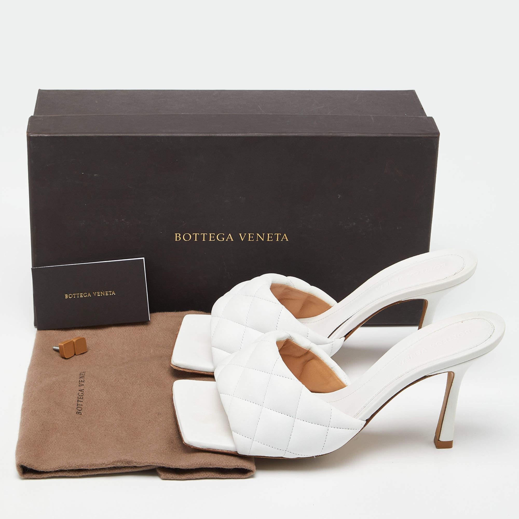 Bottega Veneta White Quilted Leather Lido Slide Sandals Size 38 5