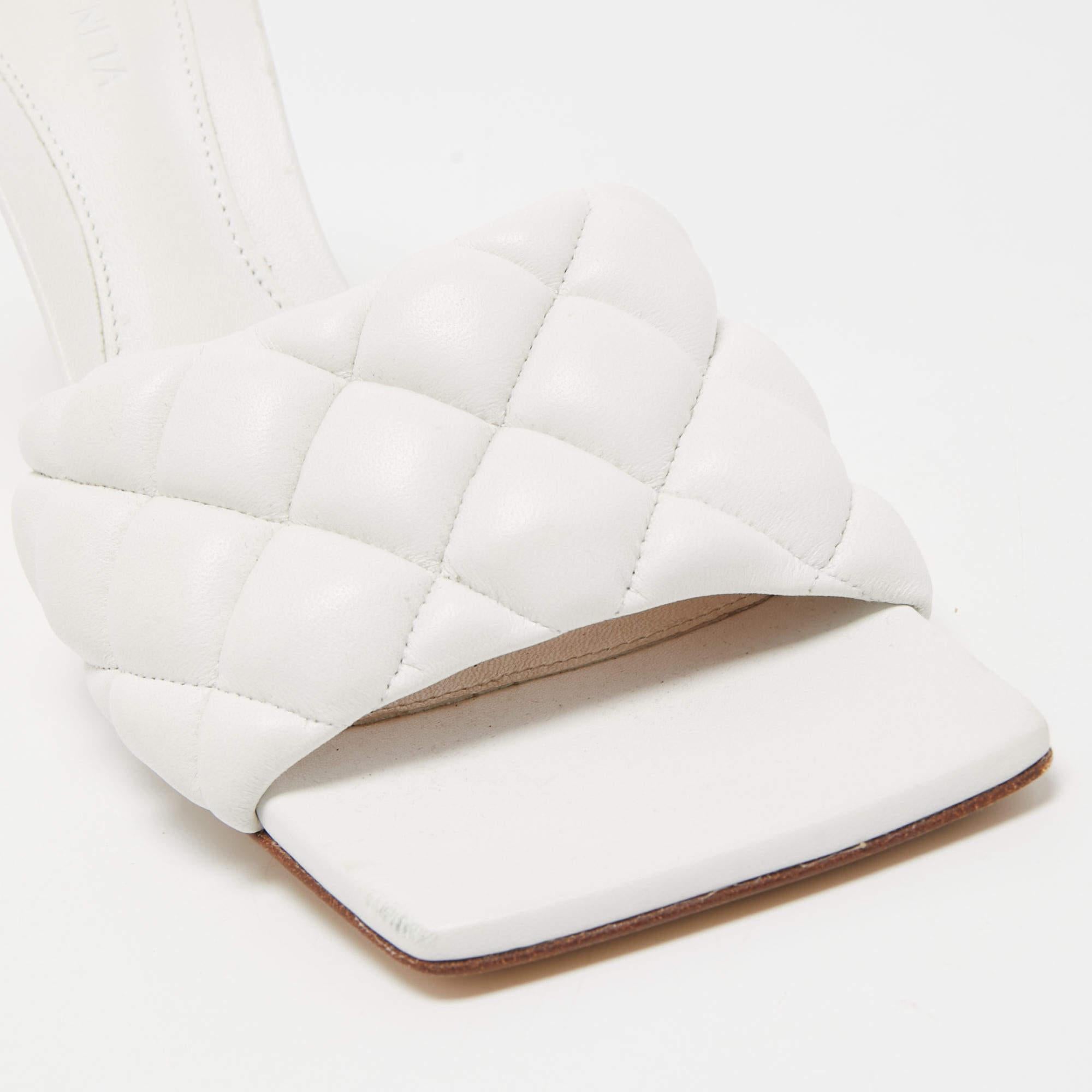 Bottega Veneta White Quilted Leather Lido Slide Sandals Size 38.5 5
