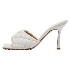 Bottega Veneta White Quilted Leather Lido Slide Sandals Size 39