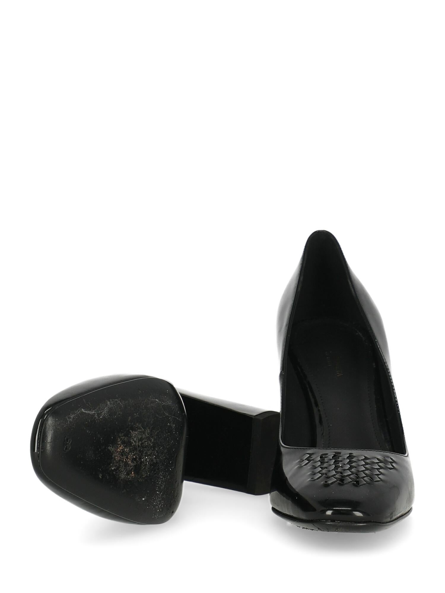Bottega Veneta Woman Pumps Black Leather IT 37.5 For Sale 1