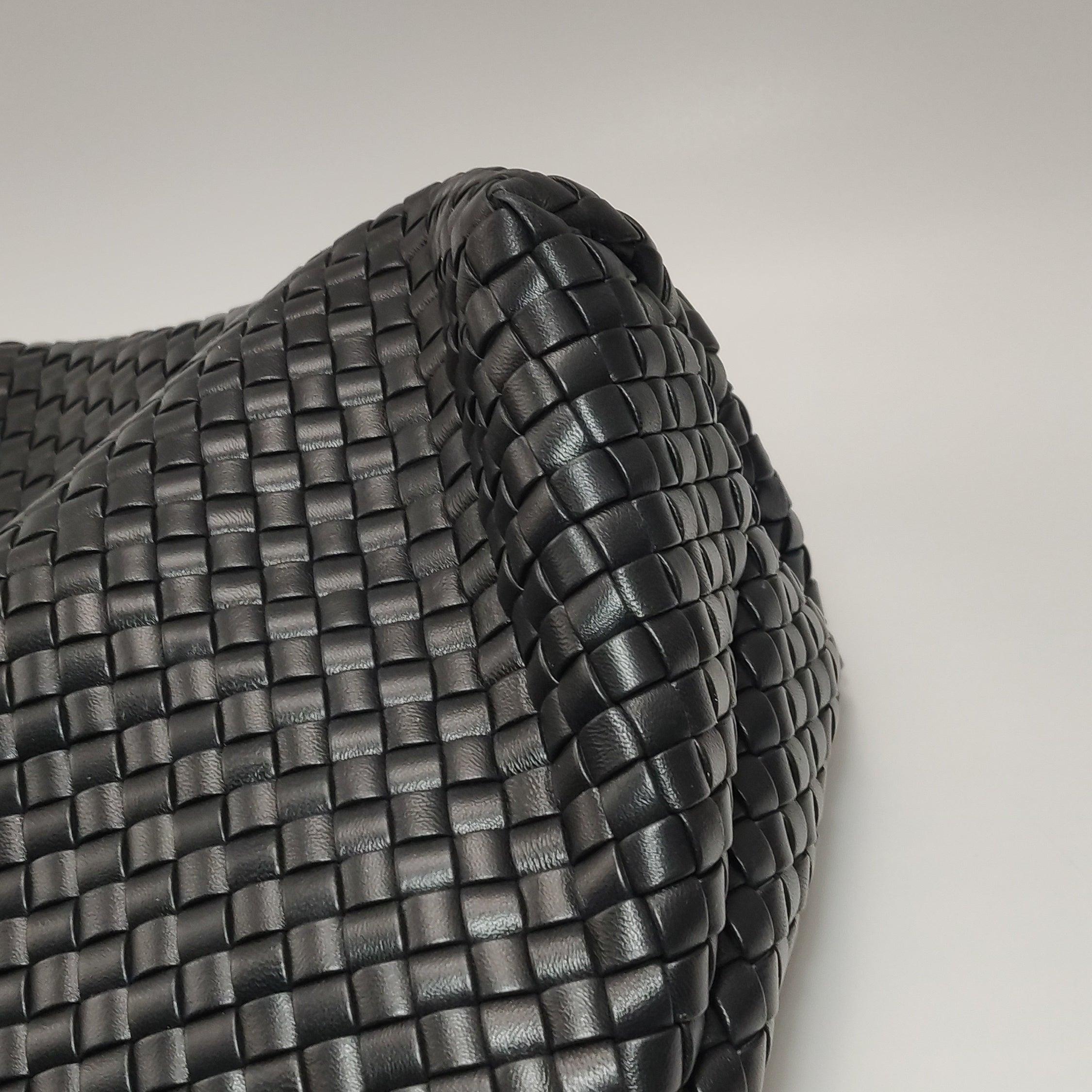 Bottega Veneta XXL Snap Tote Cuir Intrecciato Noir Avec Pochette en vente 13