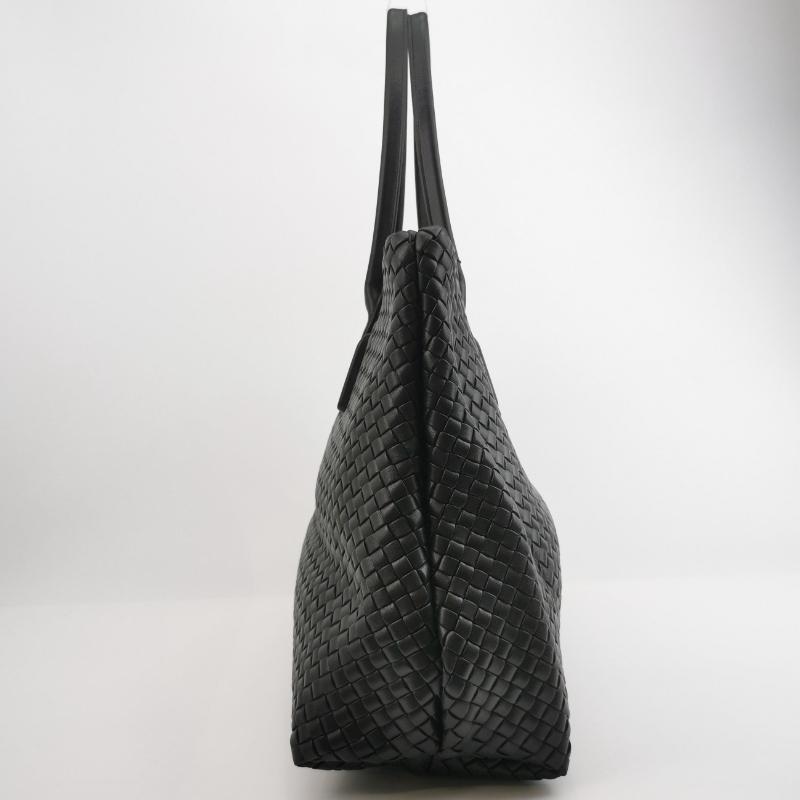 Bottega Veneta XXL Snap Tote Cuir Intrecciato Noir Avec Pochette Excellent état - En vente à AUBERVILLIERS, FR