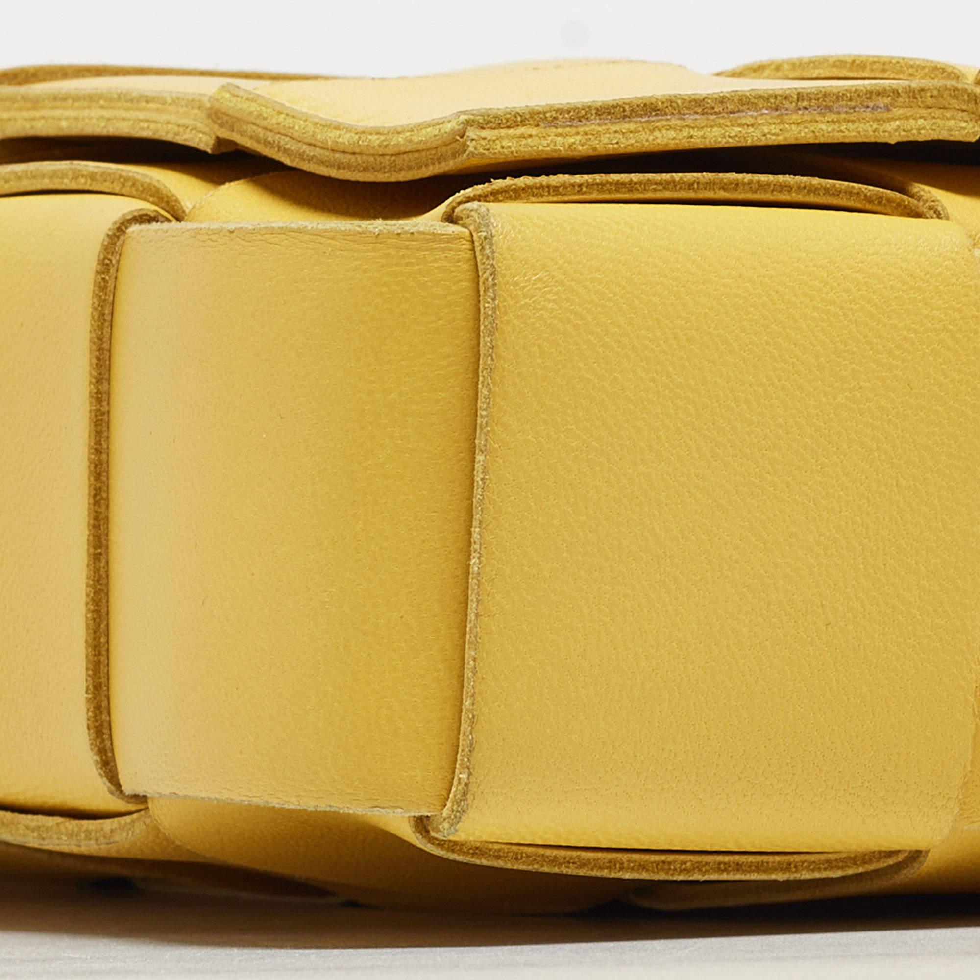 Bottega Veneta Yellow Intrecciato Leather Medium Cassette Shoulder Bag 8