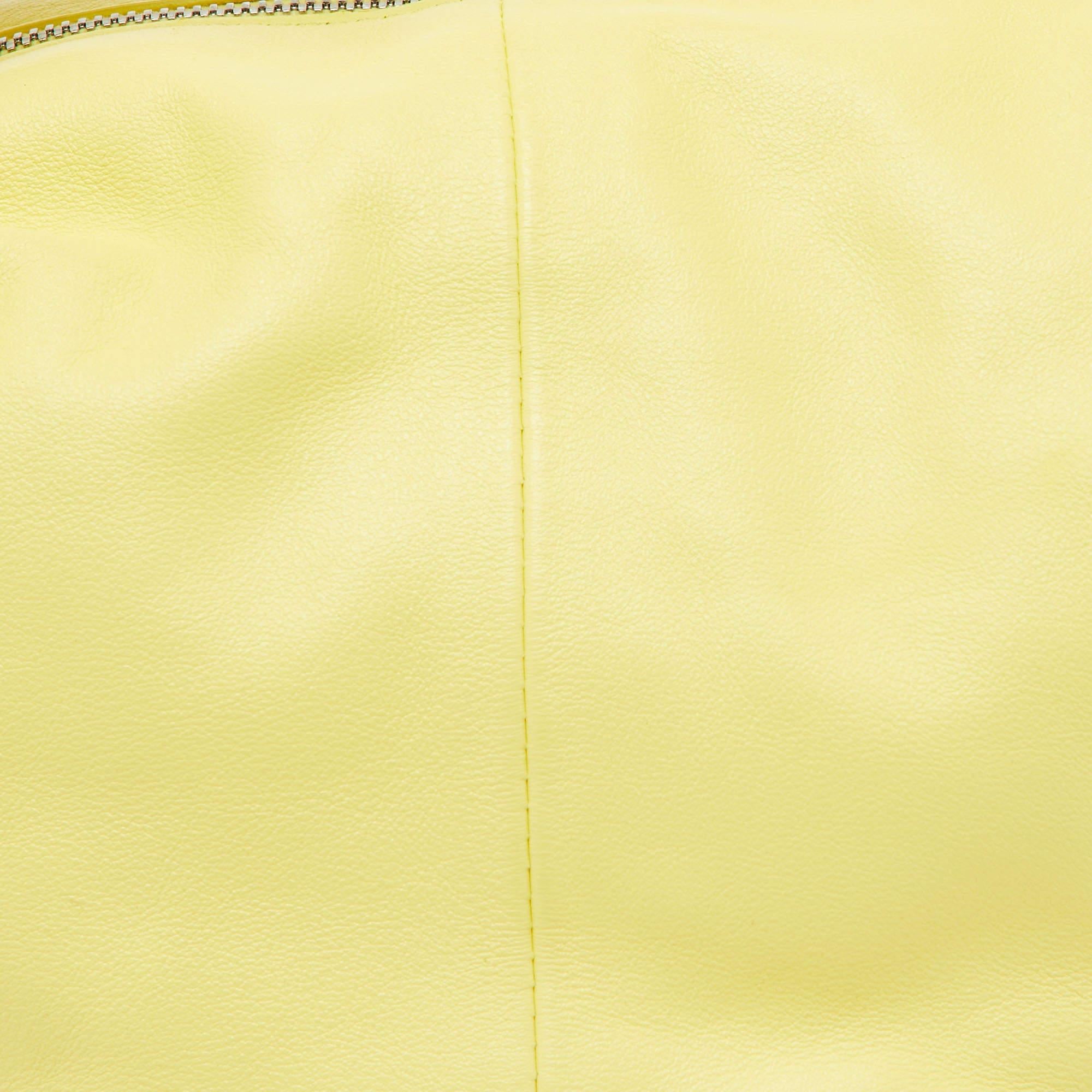 Gelbes Mini-Doppelknoten-Hobo aus Leder von Bottega Veneta aus Leder 6