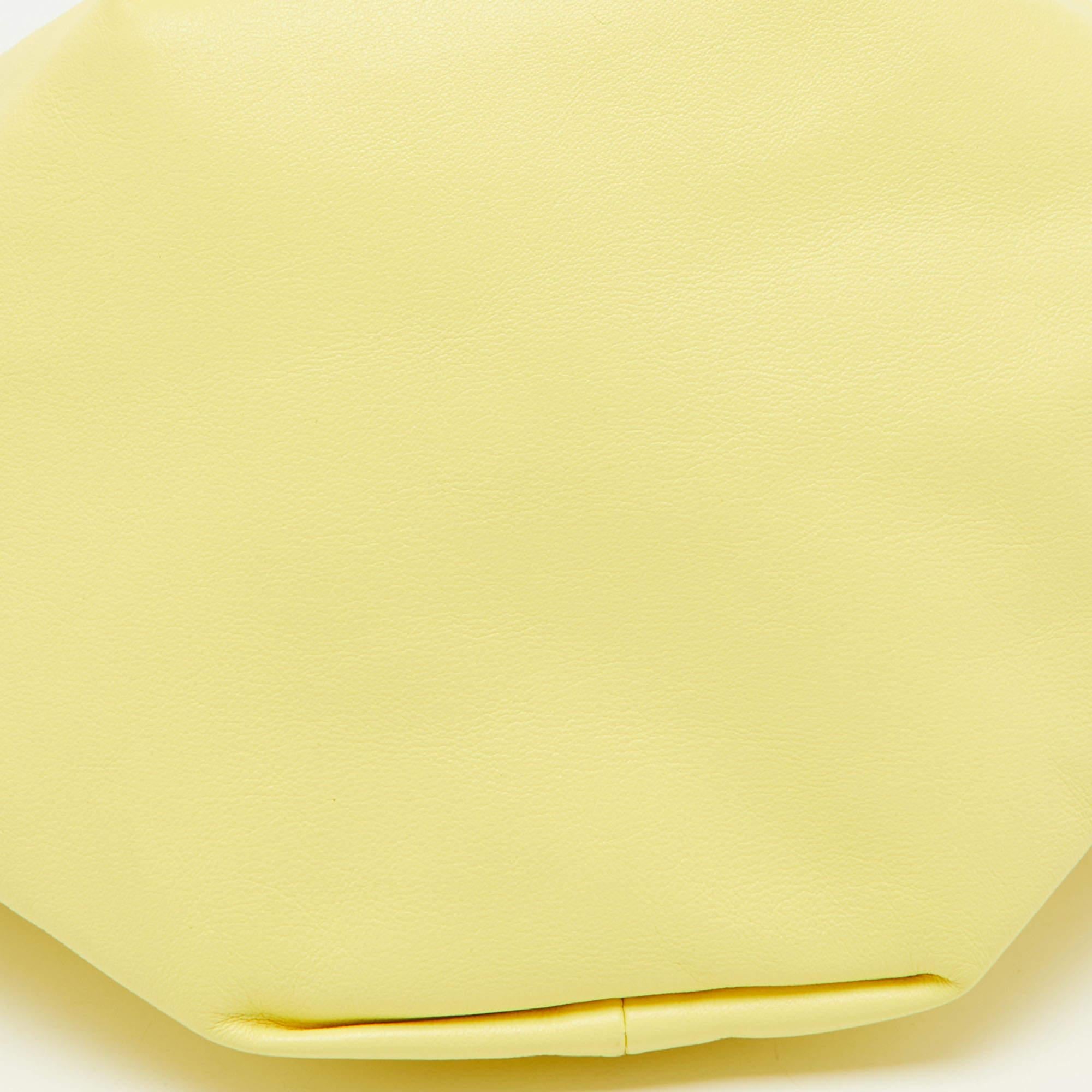 Gelbes Mini-Doppelknoten-Hobo aus Leder von Bottega Veneta aus Leder 7