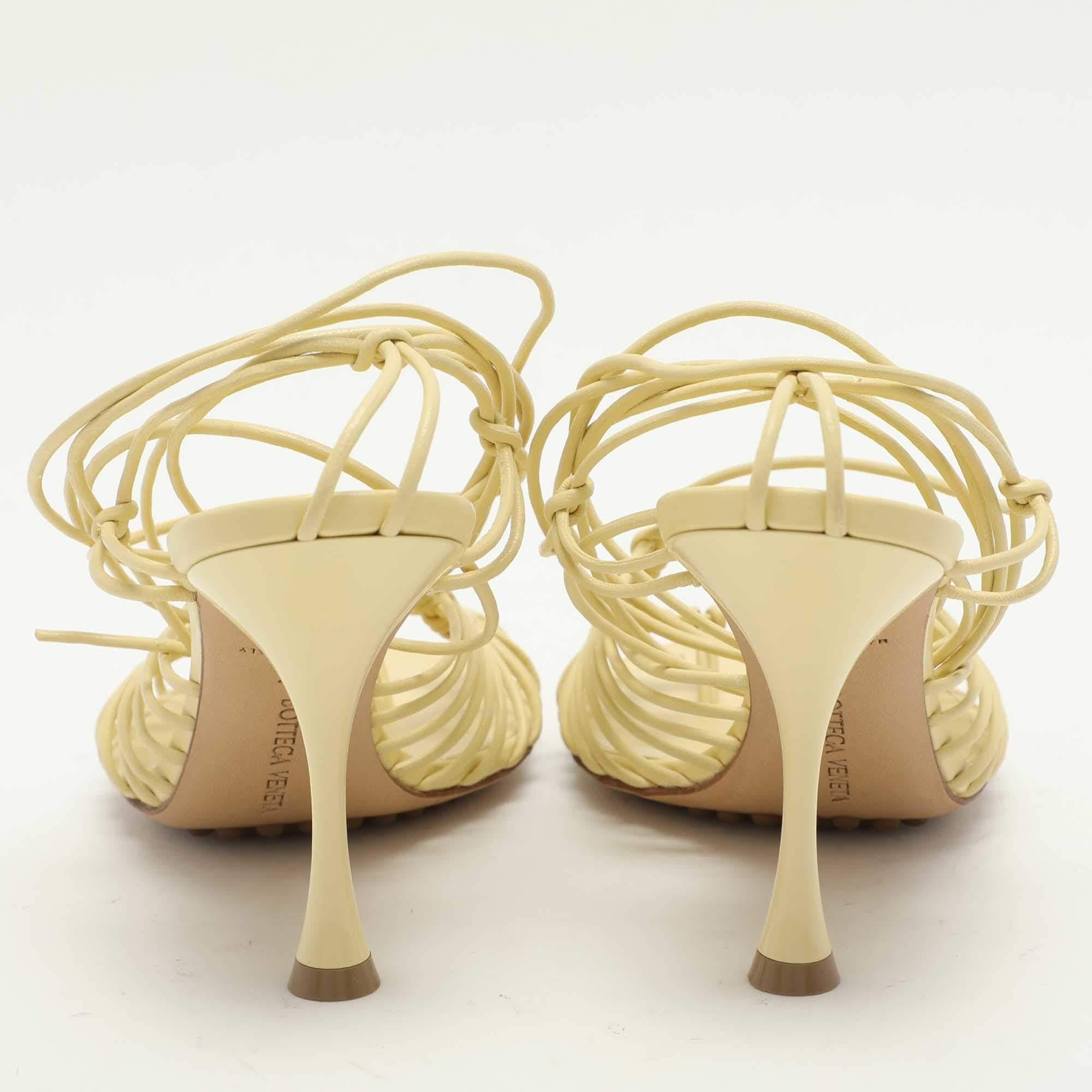 Donna Bottega Veneta Sandali in pelle gialla taglia 37