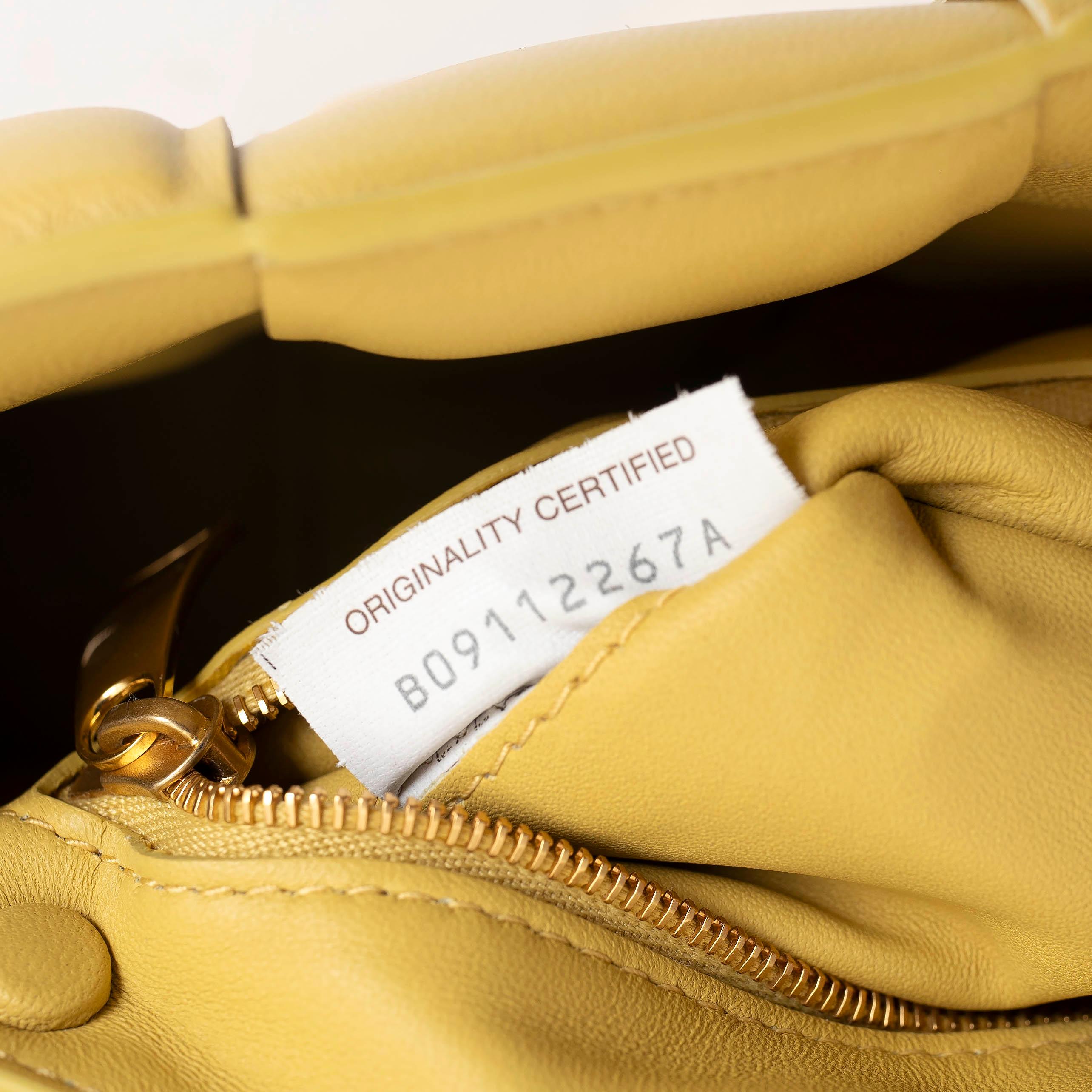 BOTTEGA VENETA yellow Maxi Intrecciato leather CHAIN CASSETTE Bag For Sale 4