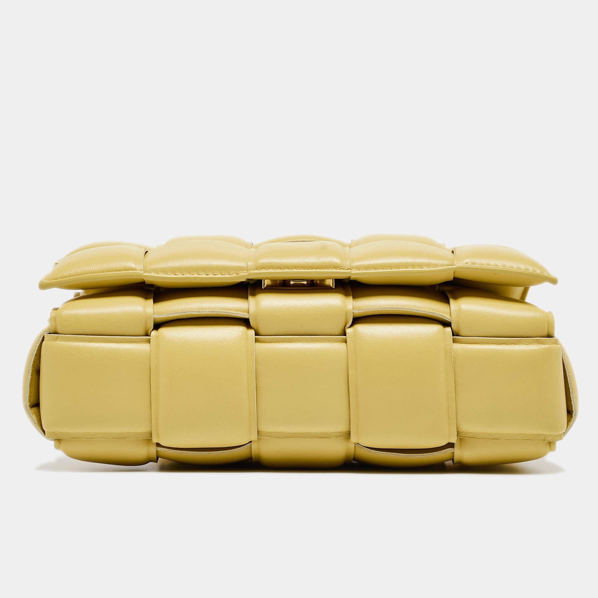 Bottega Veneta Yellow Padded Leather Chain Cassette Shoulder Bag For Sale 9