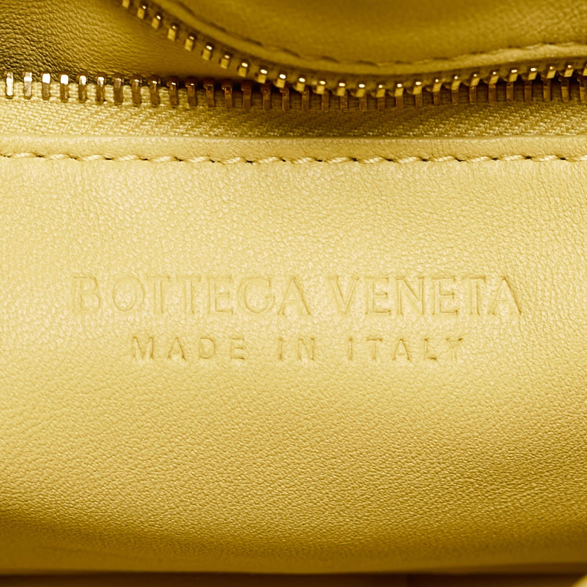 Bottega Veneta Yellow Padded Leather Chain Cassette Shoulder Bag For Sale 5