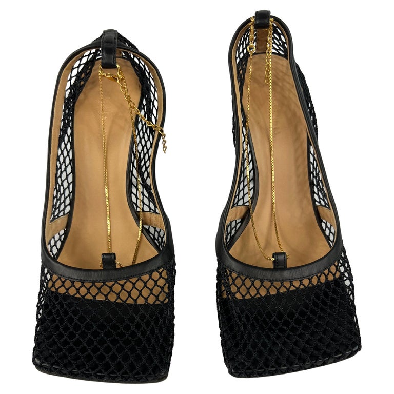 Bottega Veneta Black Stretch Mesh And Leather Square Toe Pump Heels Size 39 For Sale At 1stdibs
