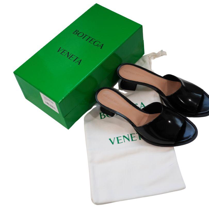 Bottega Venetta Black Cha Cha Mini Leather Mules
sz 41 
New with box and dust bags
Heel height: 2.5”