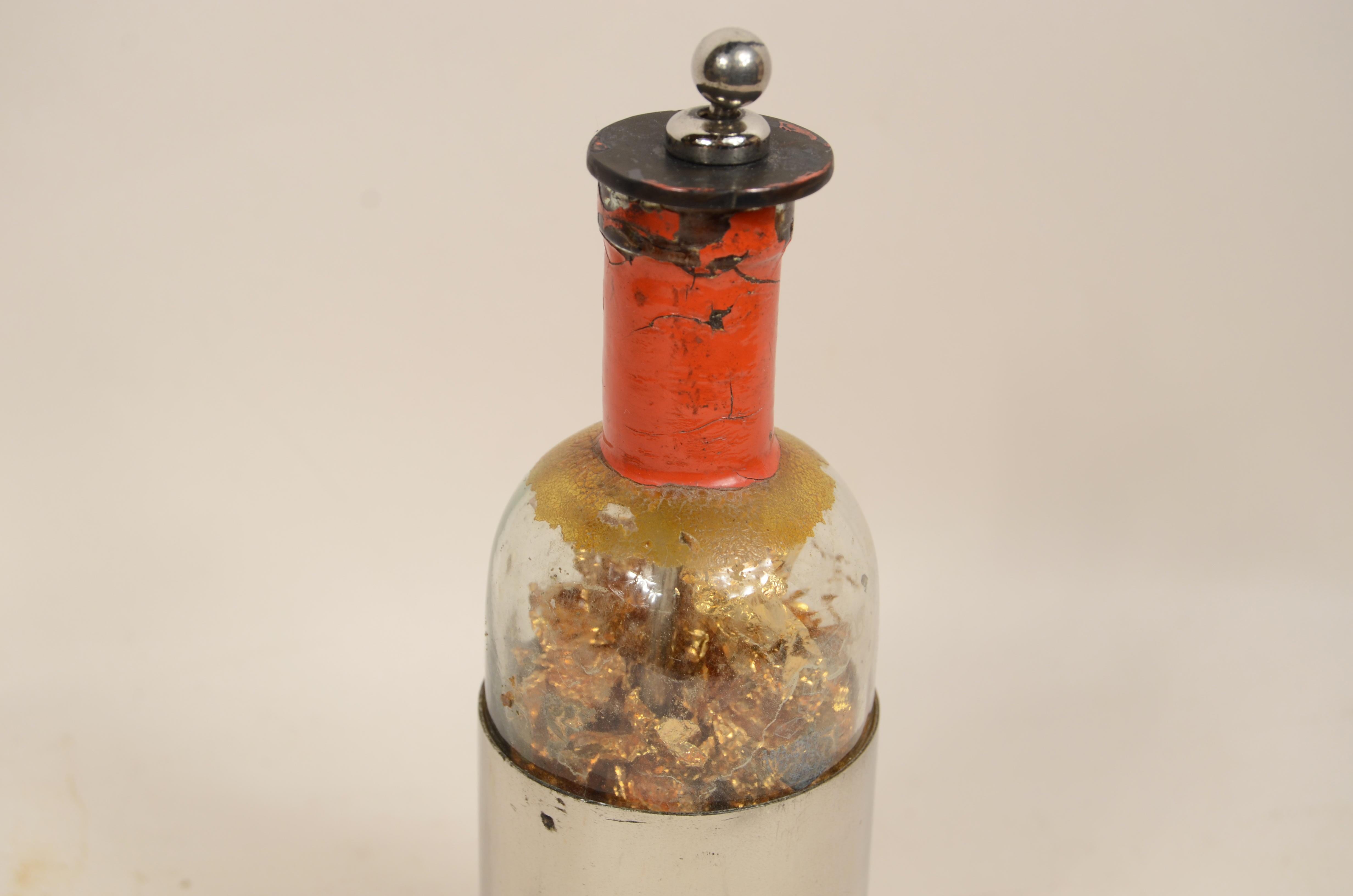 Leiden bottle from the second half of the 19th century holds electrical charges For Sale 1