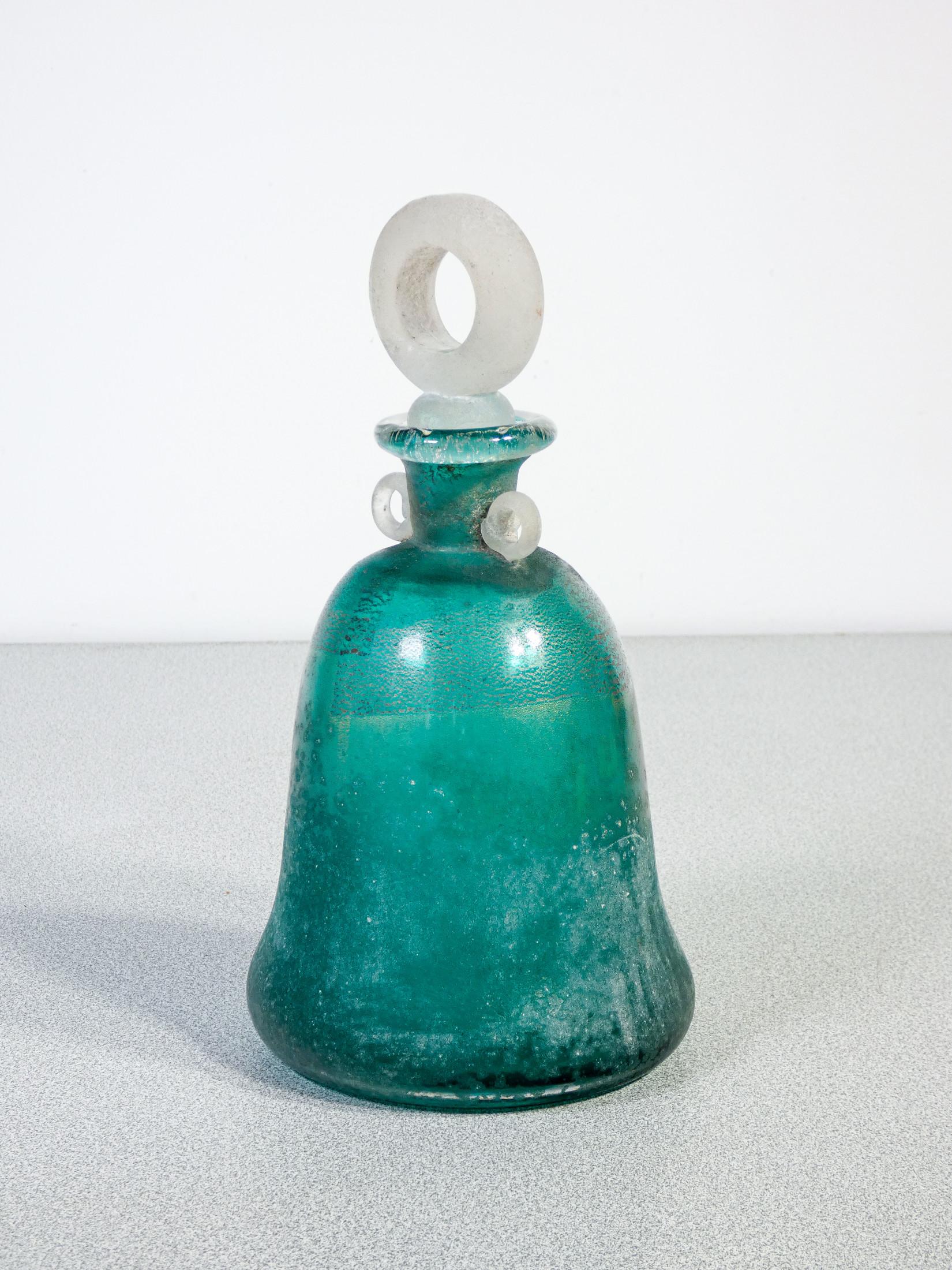 Murano blown glass bottle, design GAMBARO & POGGI. 1970s 1