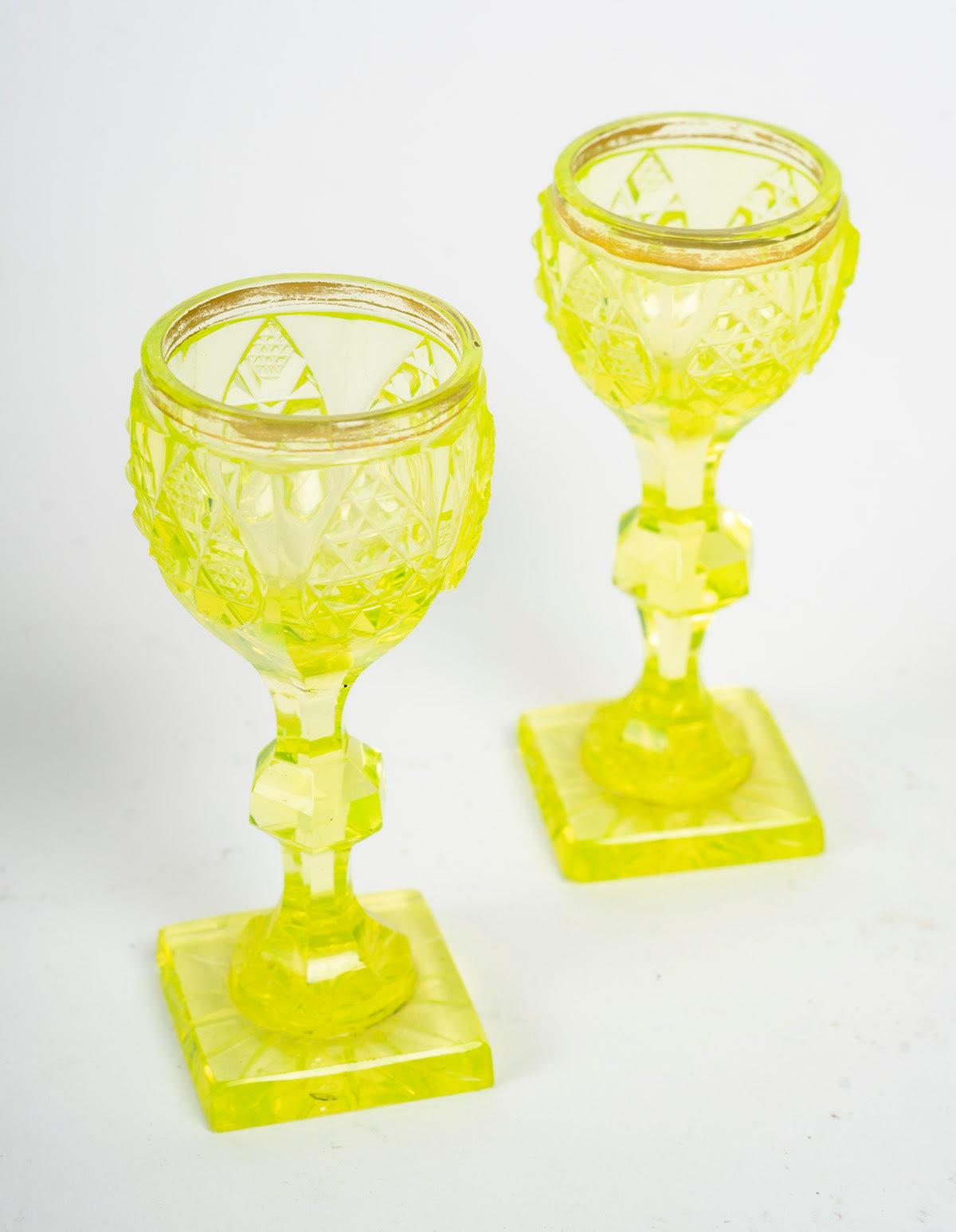 Bottle and 2 Glasses in Yellow cut Bohemian Crystal, Napoleon III Period.  For Sale 3