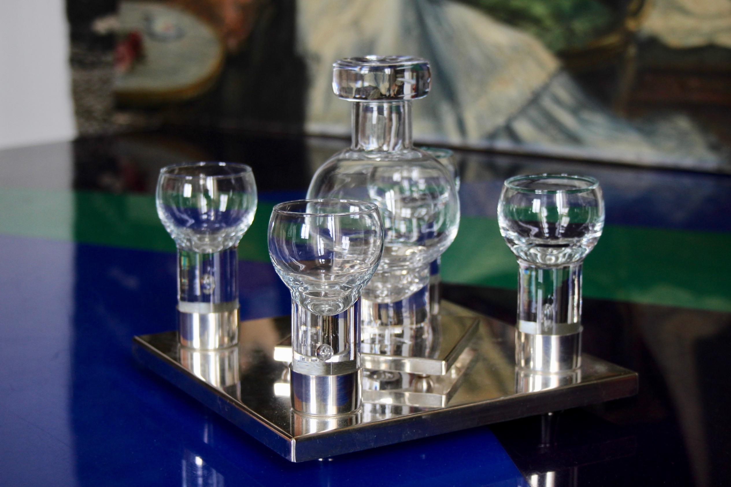 Flaschen- und Glas-Alkohol-Set (Metall) im Angebot