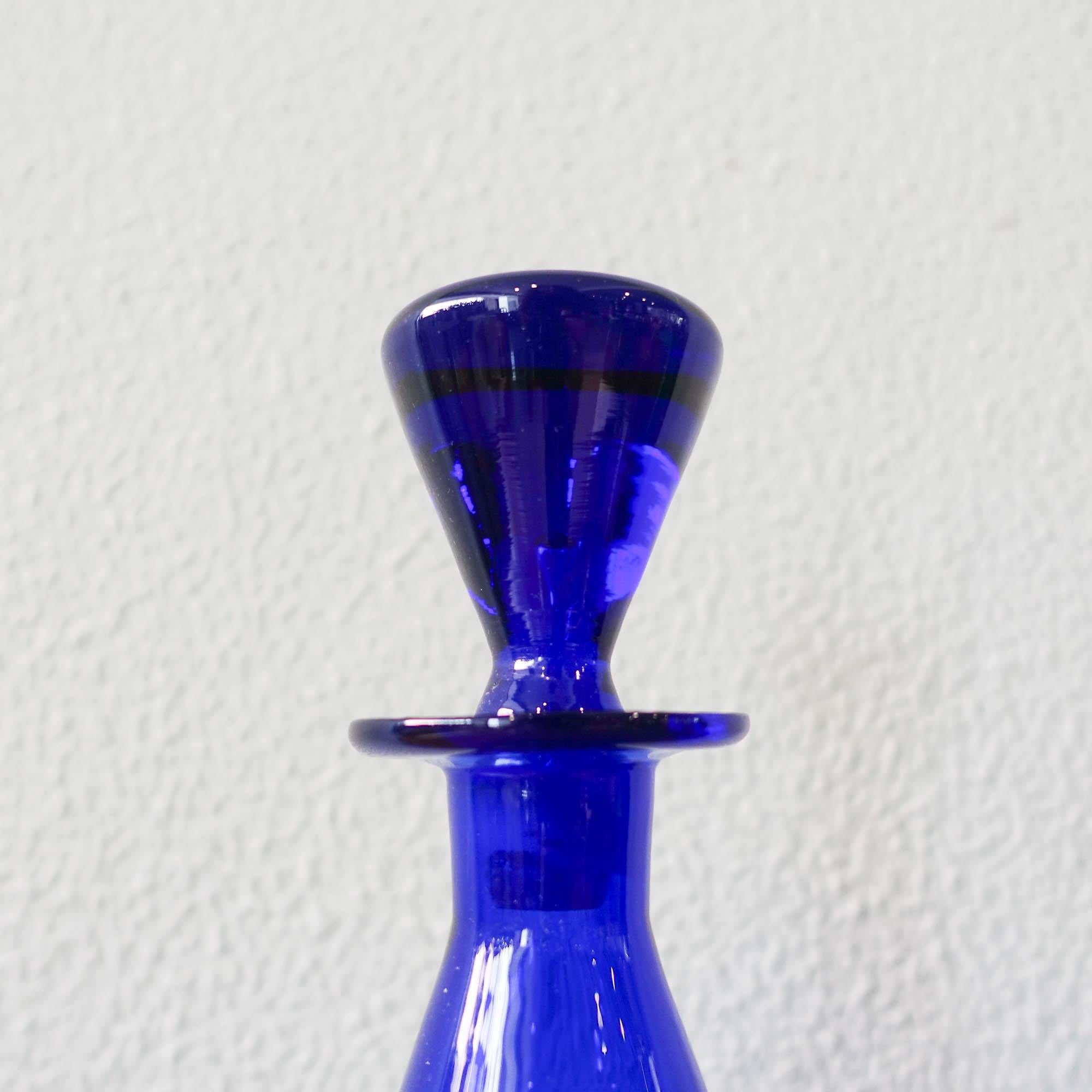 Bottle and Two Glasses in Cobalt Blue by Marinha Grande, 1950's For Sale 4