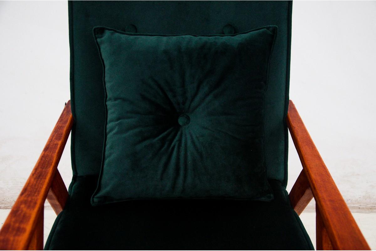 Mid-20th Century Bottle Green Armchair, Poland, 1960s