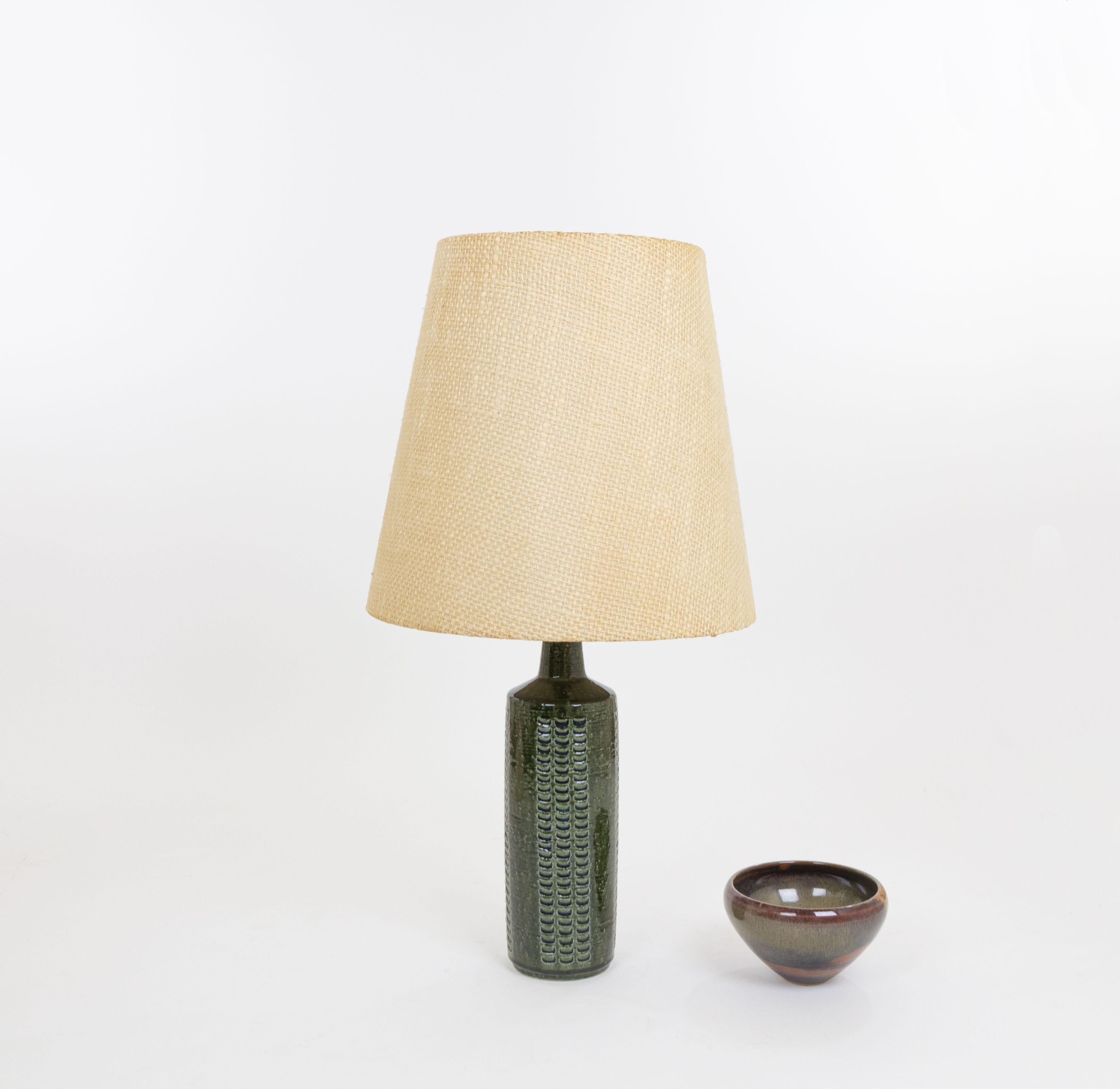 Bottle Green DL/27 table lamp by Linnemann-Schmidt for Palshus, 1960s In Good Condition For Sale In Rotterdam, NL