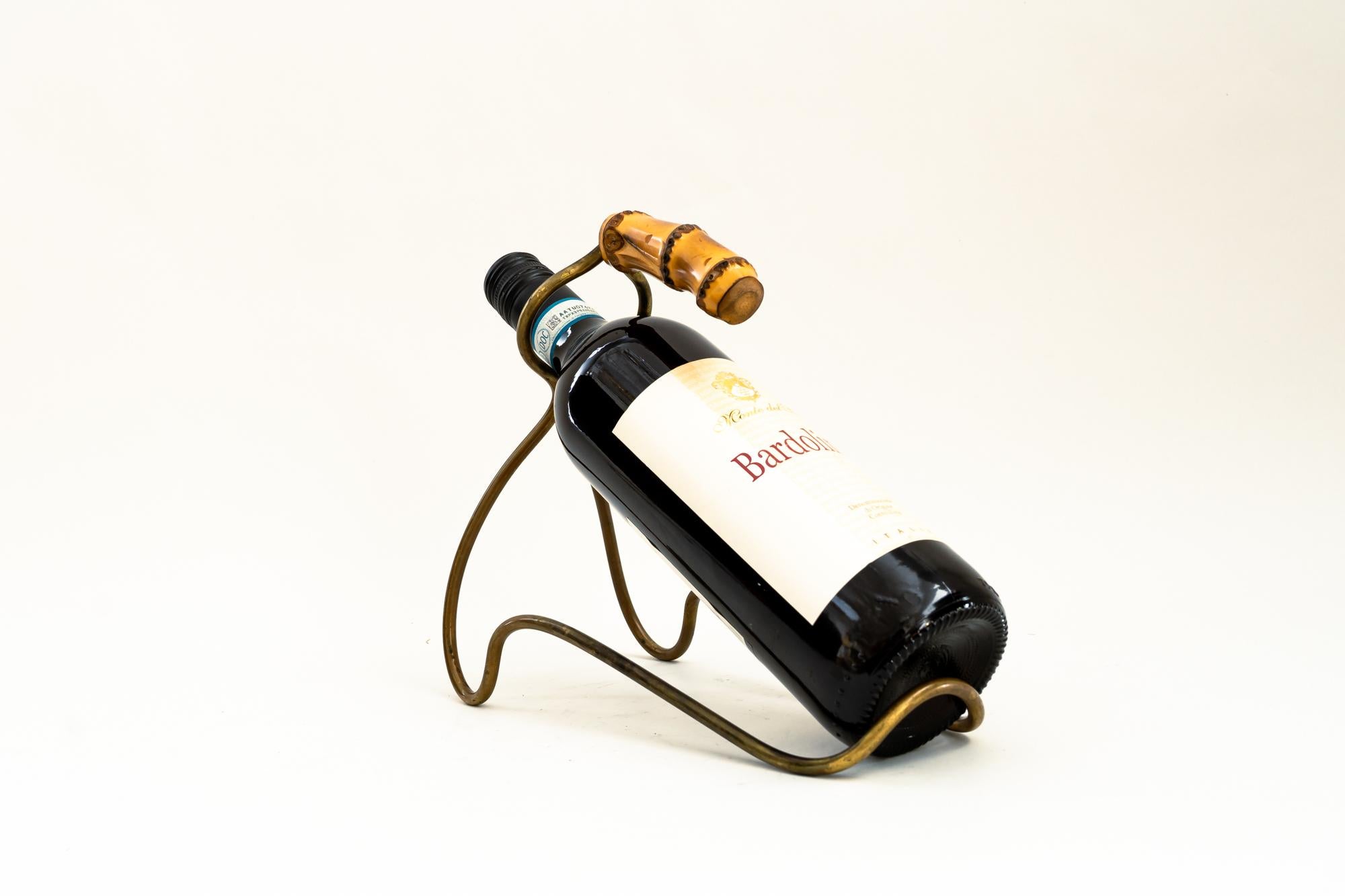 Bottle holder by Auböck Around, 1950s
Original condition
Bottle is not included (it is only for the Photoshooting).