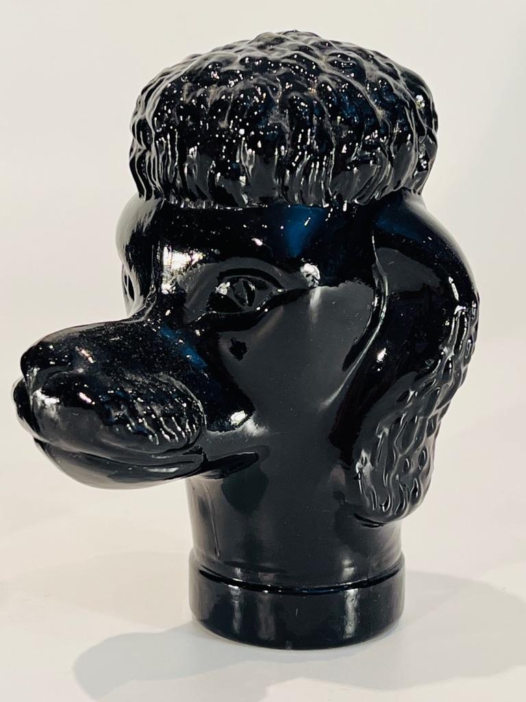 Bottle in black glass french circa 1950 Poodle Dog In Good Condition For Sale In Rio De Janeiro, RJ