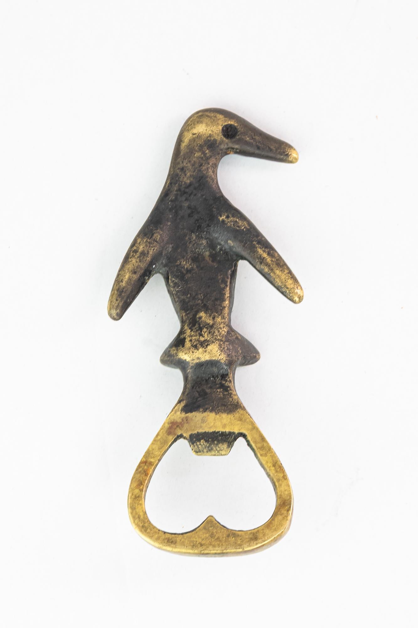 Bottle opener shows an penguin by Walter Bosse, circa 1950s
Original condition.