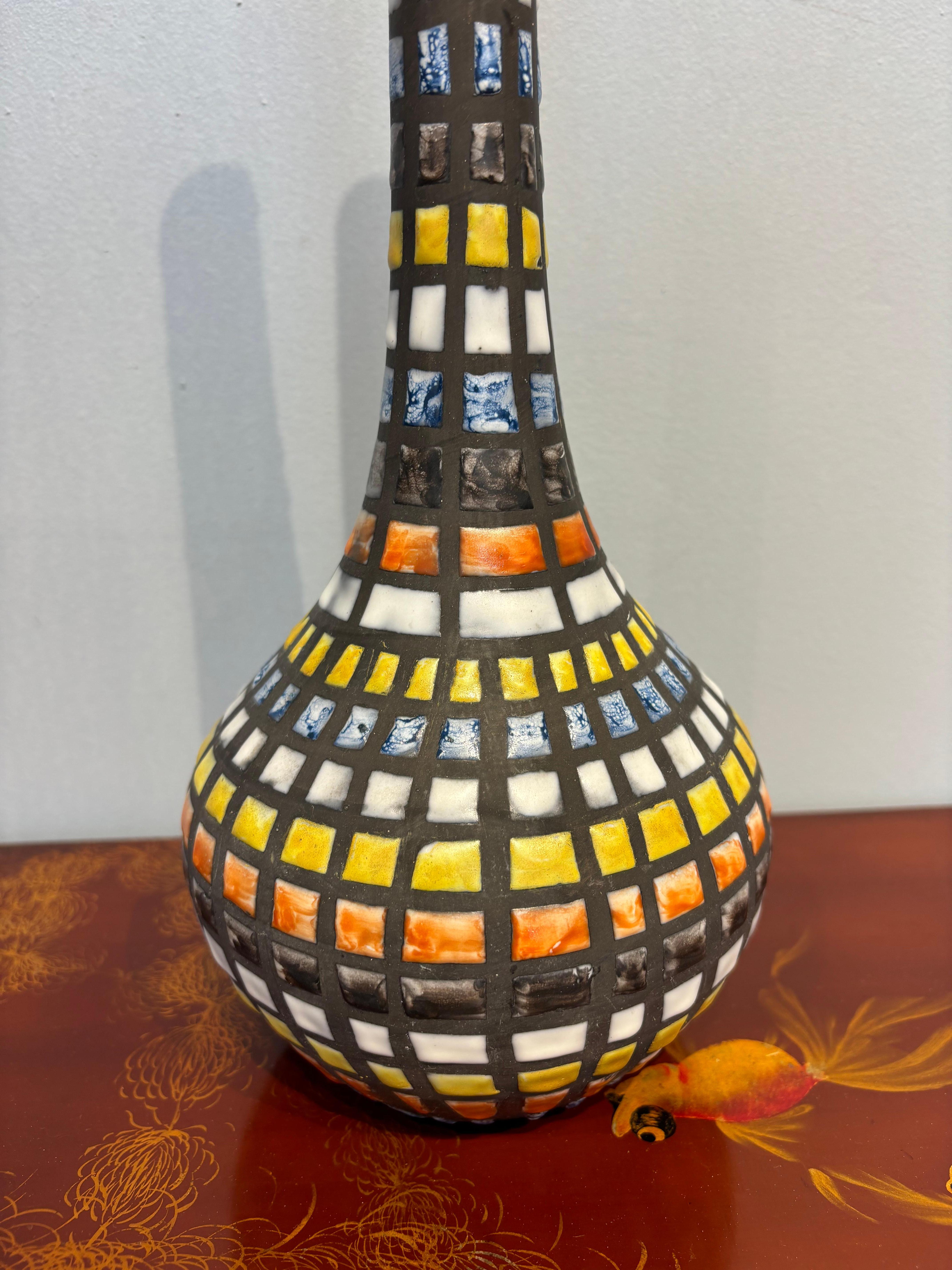 Flaschenvase von Roger Capron (Mitte des 20. Jahrhunderts) im Angebot