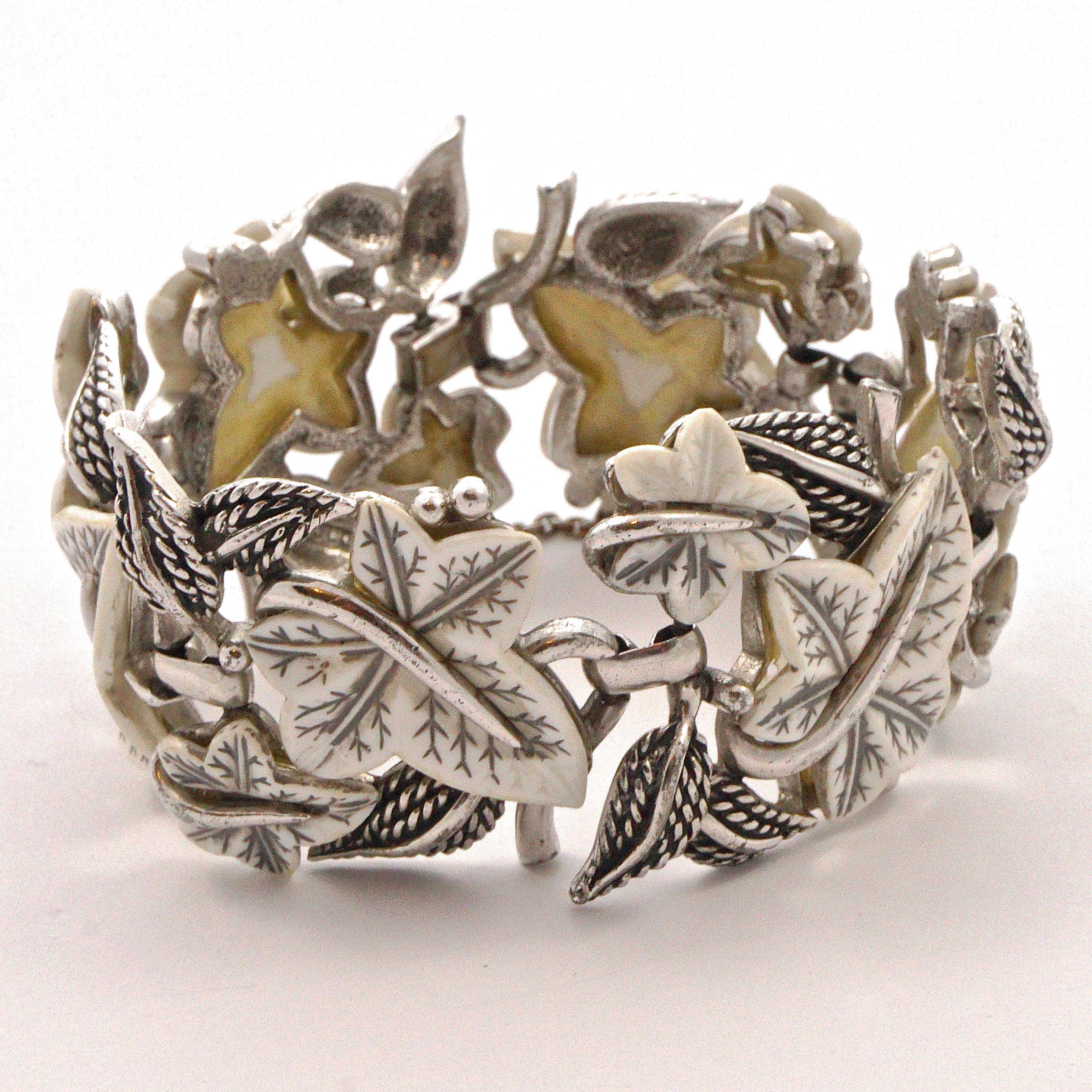 Boucher Silver Plated and White Glass Ivy Leaves Link Bracelet circa 1950s For Sale 2