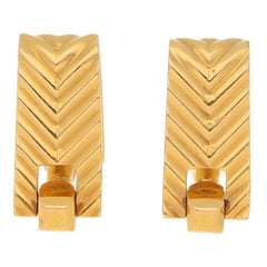 1940's Boucheron Stirrup Cufflinks Set in 18k Yellow Gold