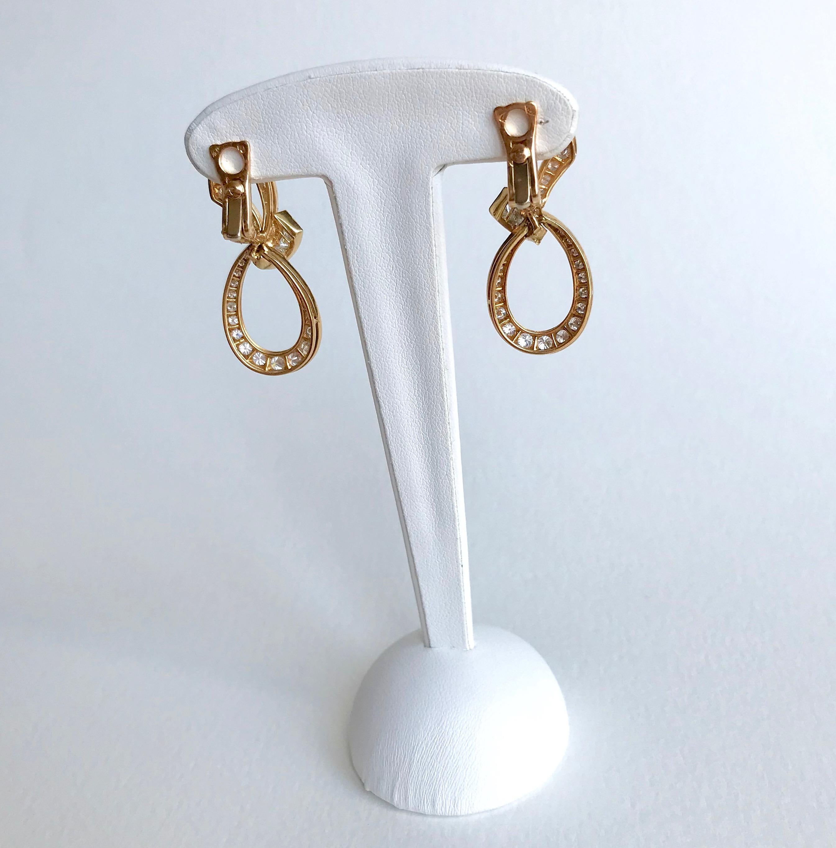 Boucheron 18 Carat Yellow Gold Diamond Stud Earrings For Sale 1
