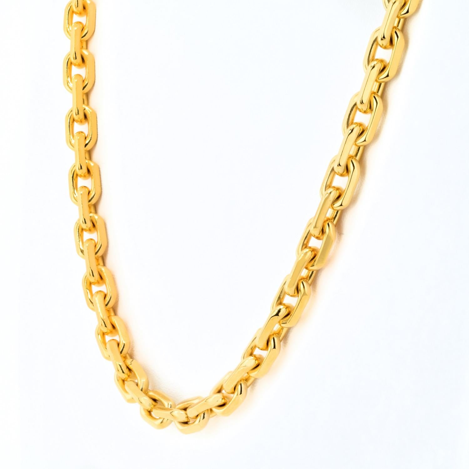 Women's Boucheron 18 Karat Yellow Gold 35 Inches Long Chain Necklace For Sale