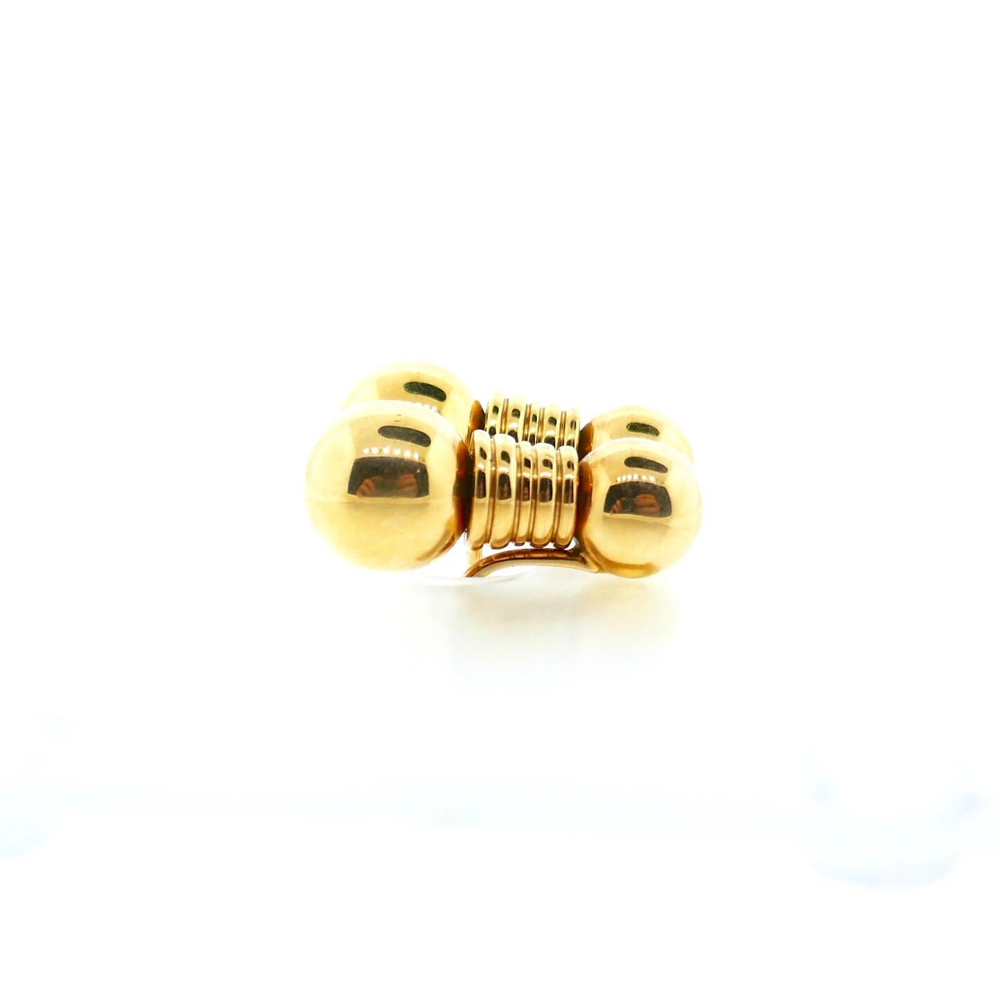 Women's or Men's Boucheron 18 Karat Yellow Gold Clip-On Earrings