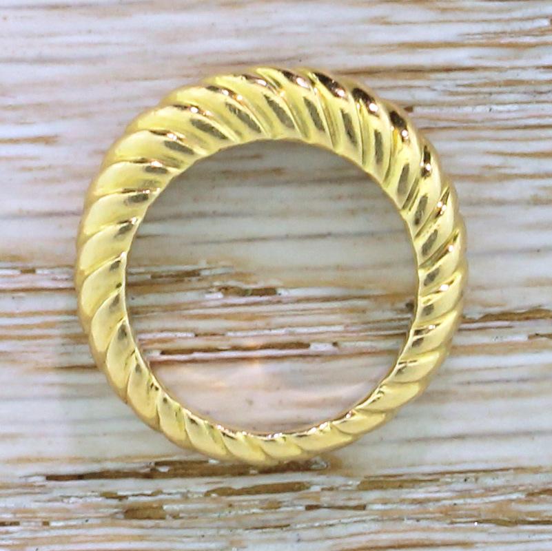 Women's or Men's Boucheron 18 Karat Yellow Gold Grooved Ring