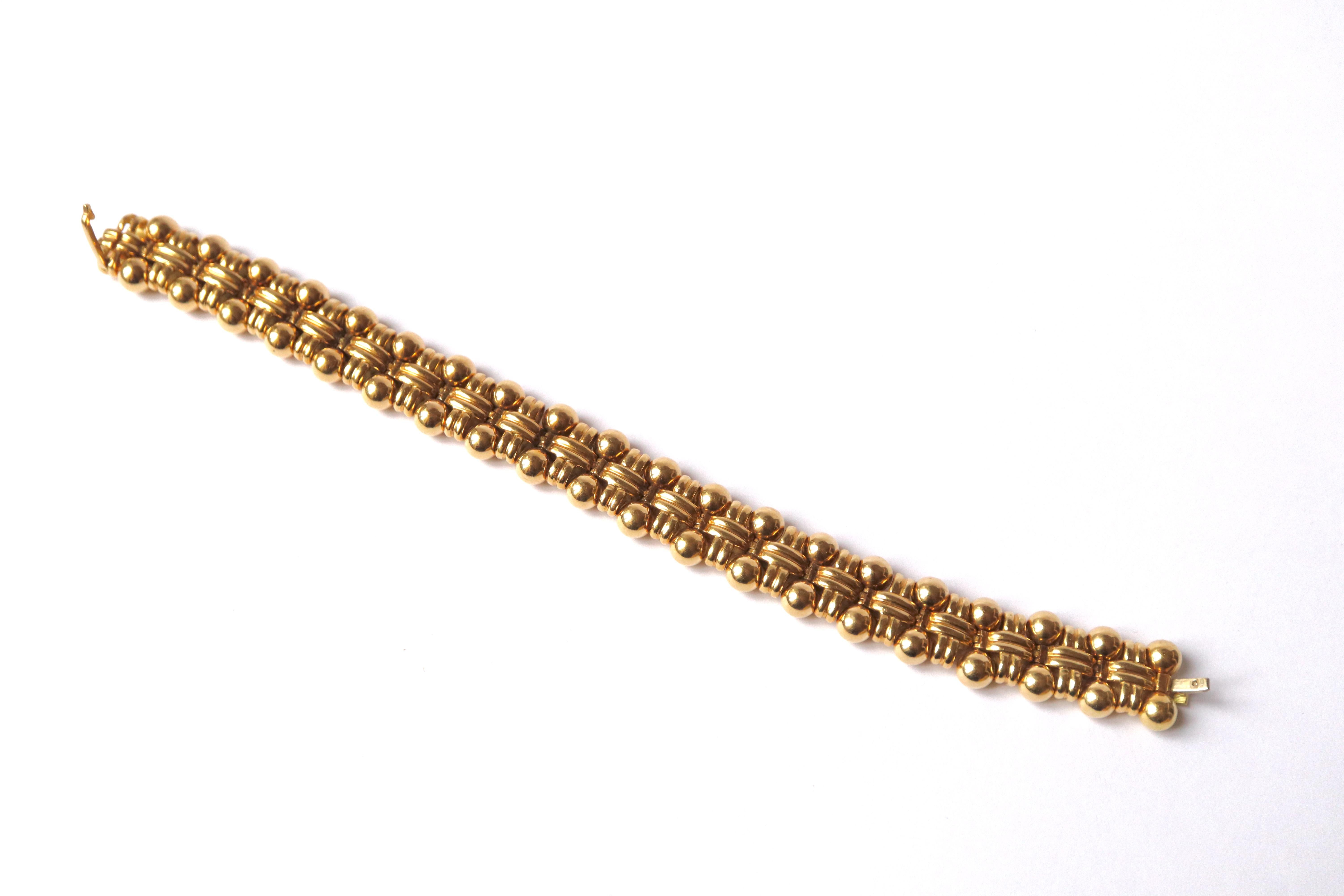 Boucheron 18 Kt Yellow Gold Bracelet circa 1960 For Sale 5