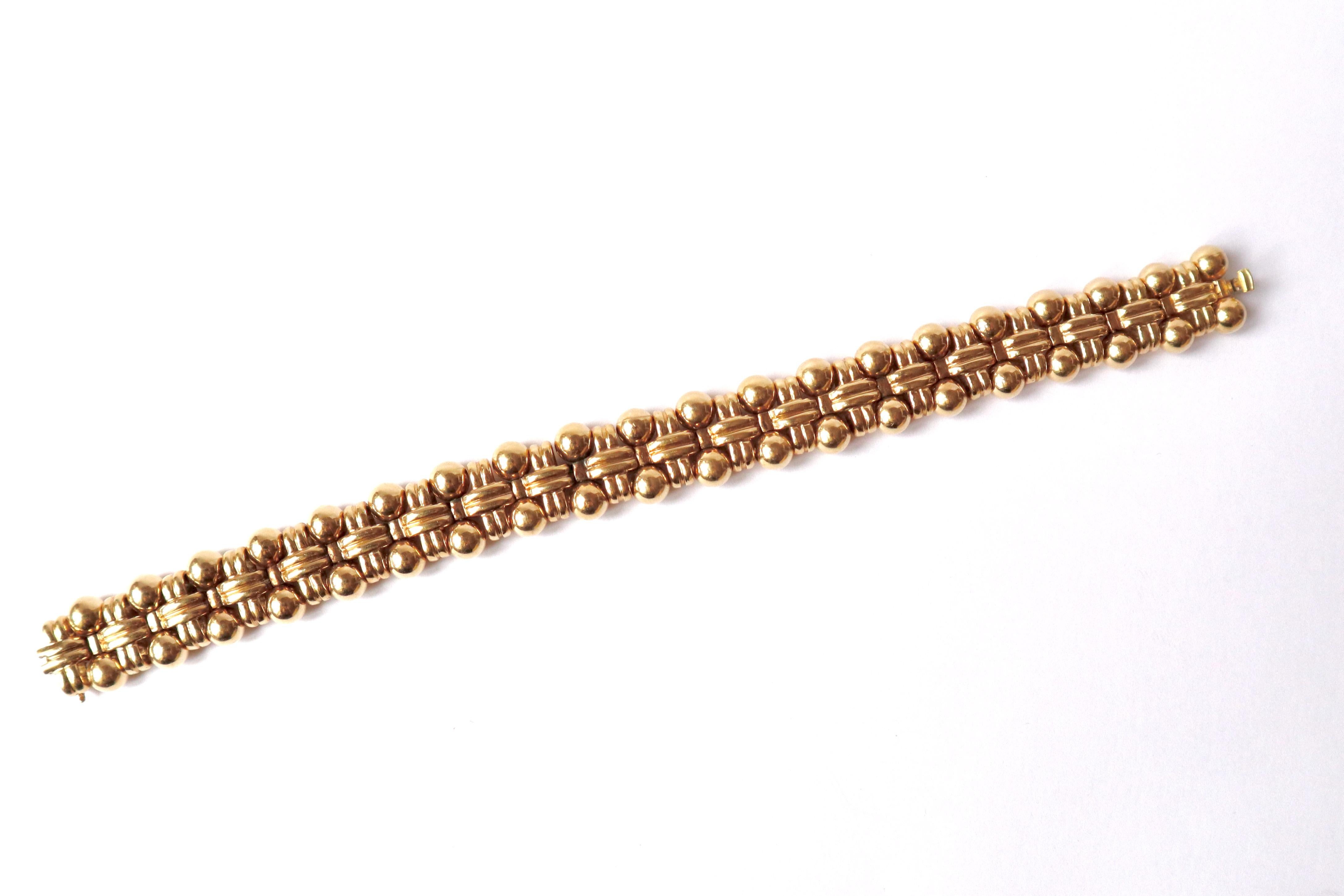 Boucheron 18 Kt Yellow Gold Bracelet circa 1960 For Sale 2