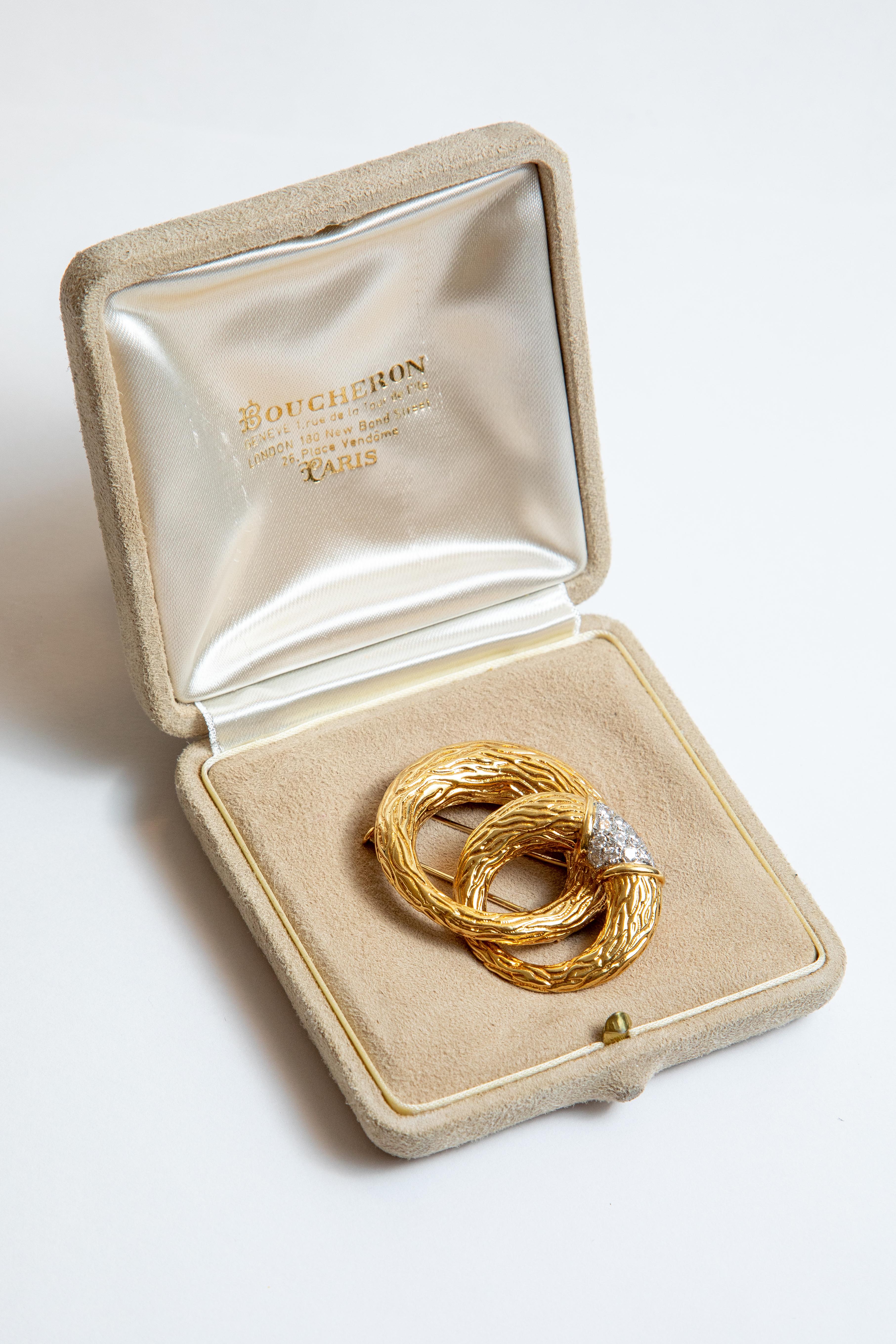 Brilliant Cut Boucheron 18K Gold and Diamonds Bracelet, Earrings and Brooch Set