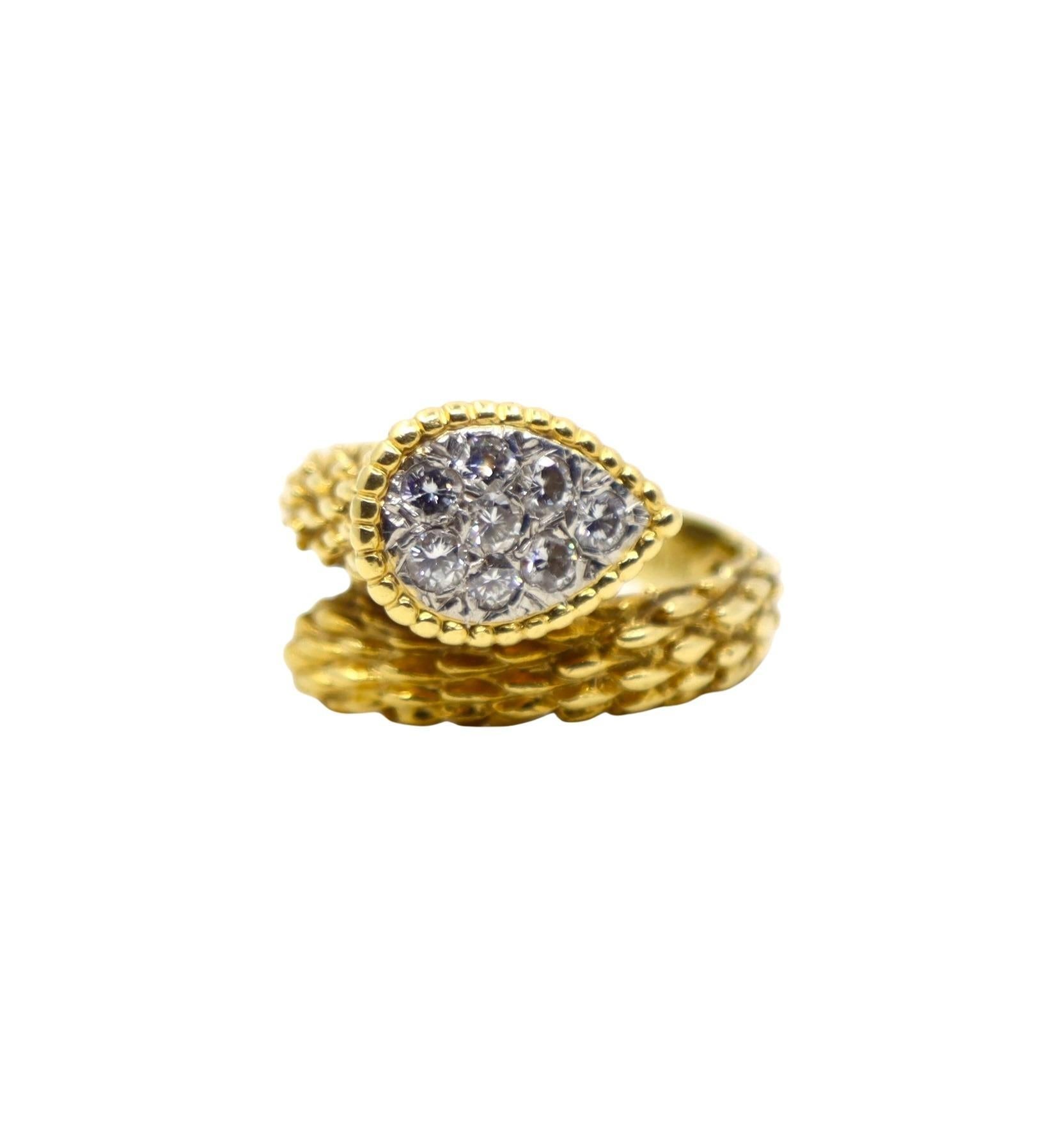 Boucheron 18K Gold Diamonds "Serpent Boheme" Ring en vente