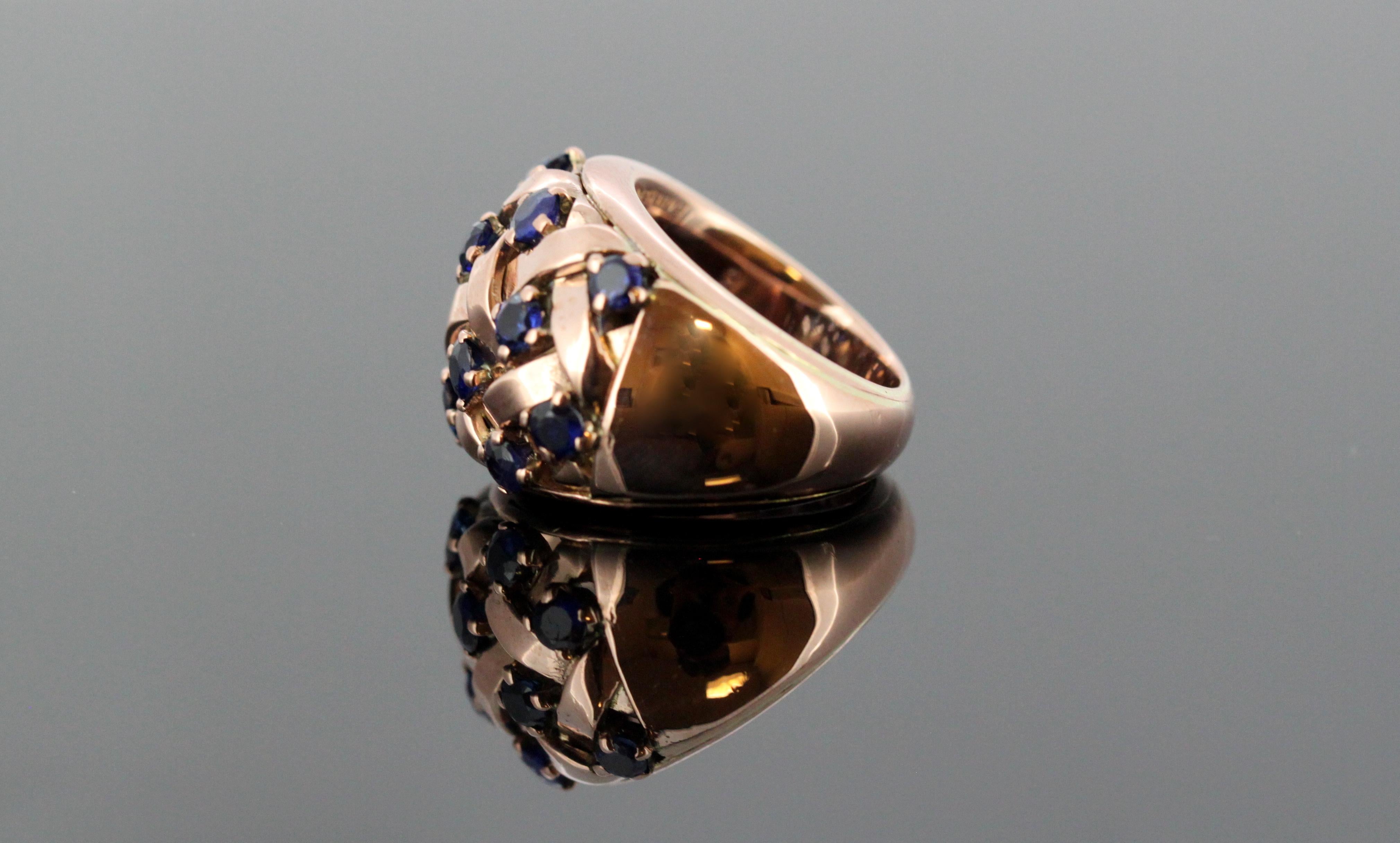 Boucheron, 18 Karat Rose Gold Ladies Ring with Blue Sapphires, 1970s In Excellent Condition In Braintree, GB