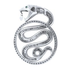 Boucheron 18 Karat White Gold Diamond Emerald Trouble Snake Pendant 6.10 Carat