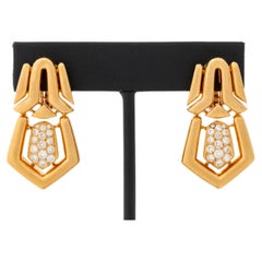 Boucheron Boucles d
oreilles pendantes en or jaune 18K avec diamants