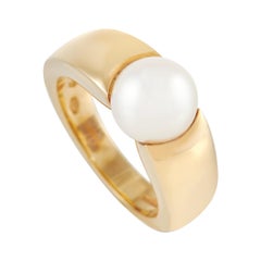 Boucheron 18k Yellow Gold Pearl Ring