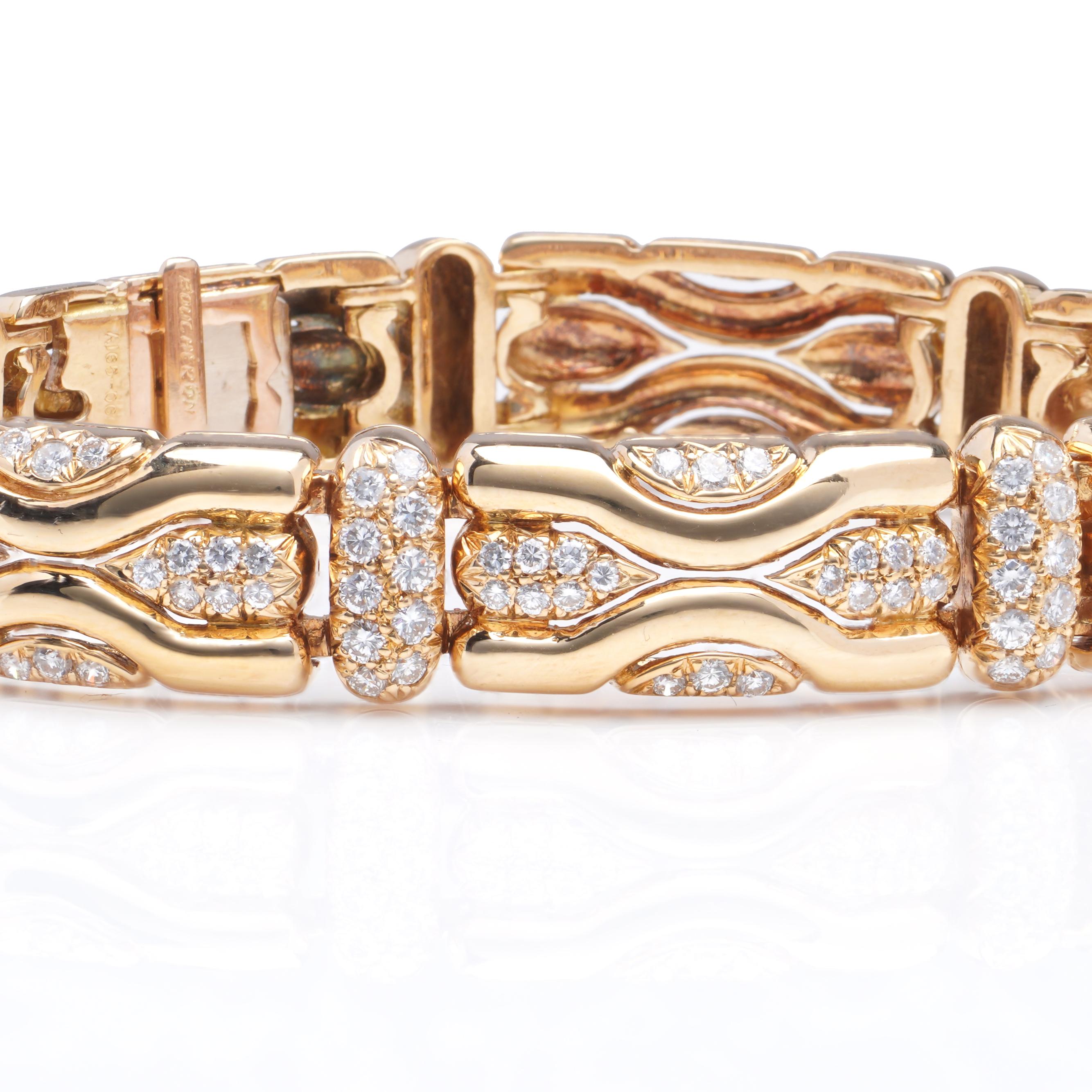 Women's Boucheron 18kt. Gold Bracelet with 2.86 Cts. Diamonds For Sale